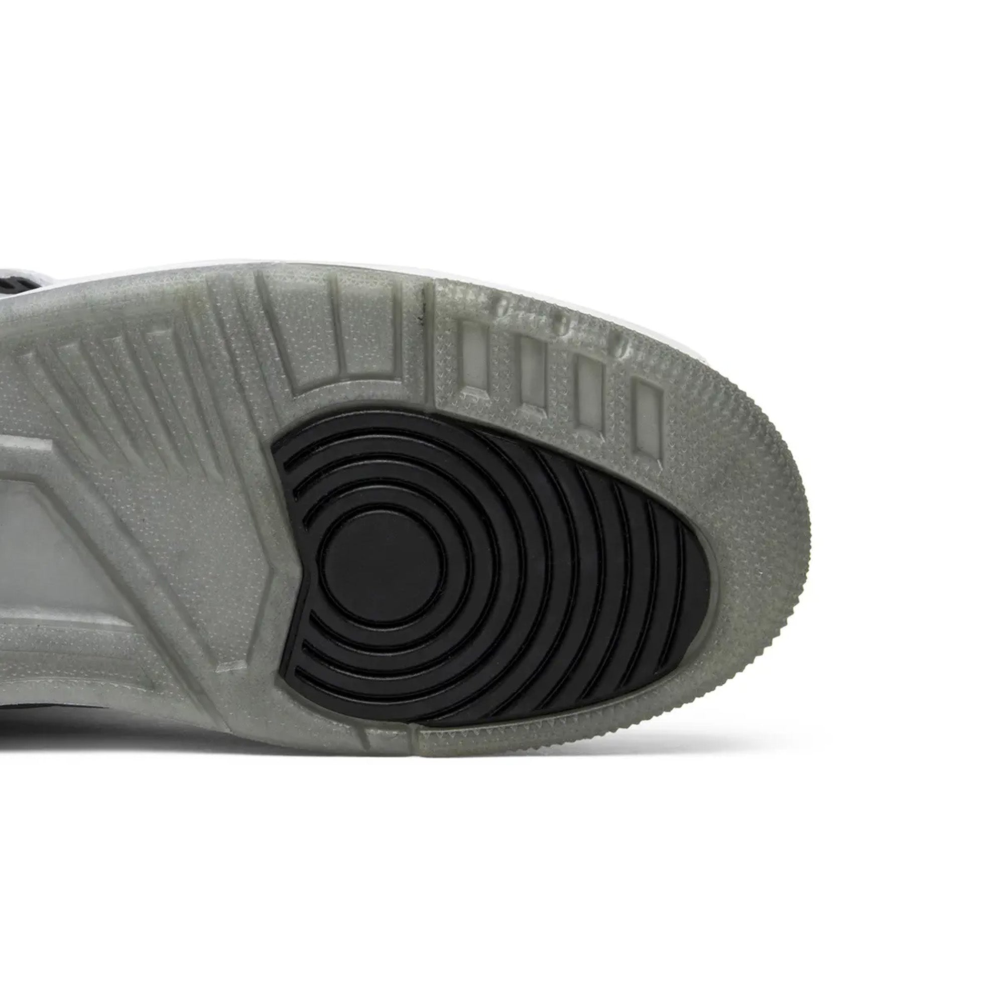 Air Jordan 3 Retro 'Wolf Grey' Sneakers (2014) - Men's Basketball Shoes for Casual Wear & Street Style