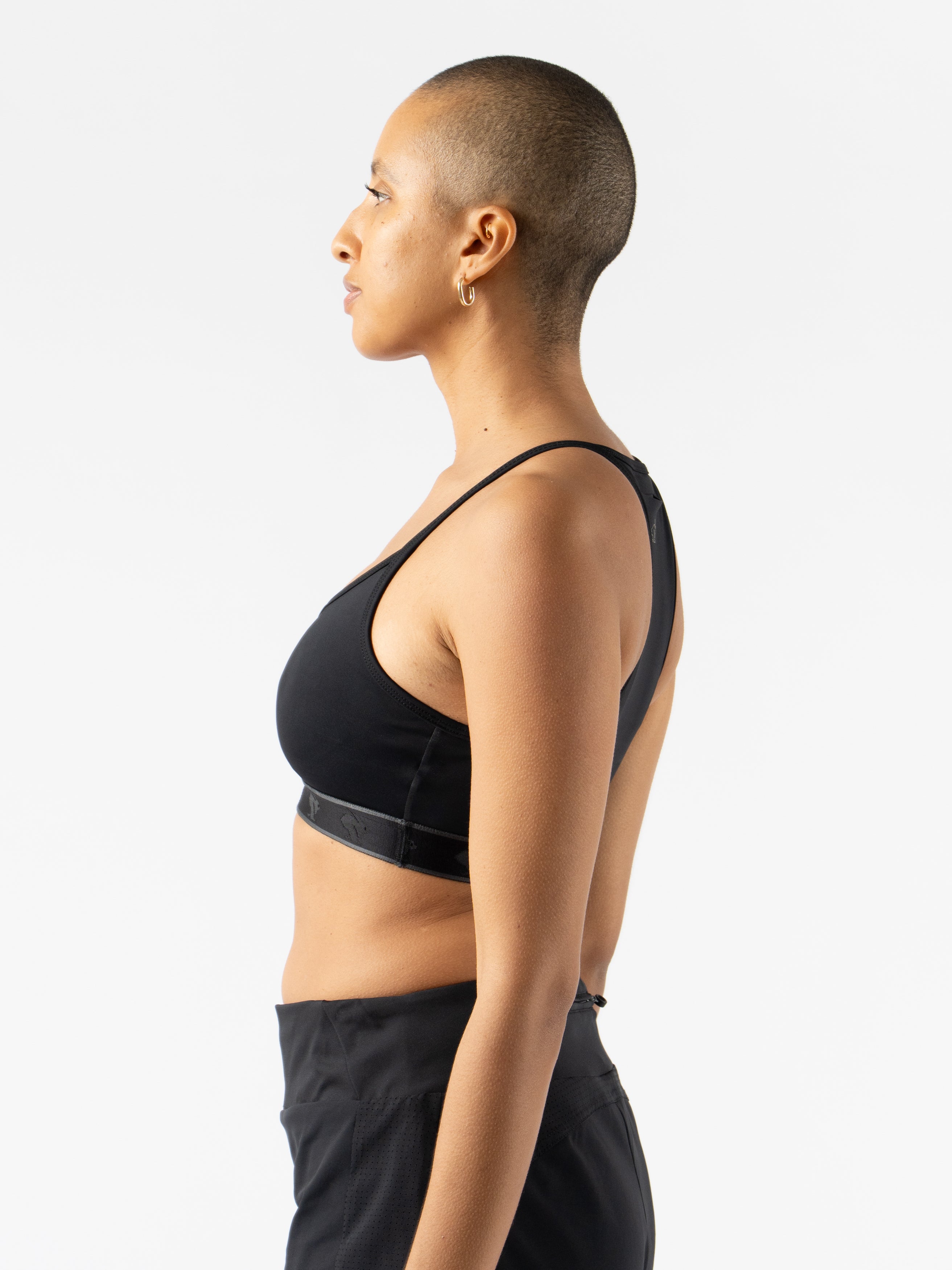 Strappy Pocket Bra - Wireless Comfort Bra with Adjustable Straps & Hidden Pockets for Phones - Perfect for Yoga, Running & Everyday Wear