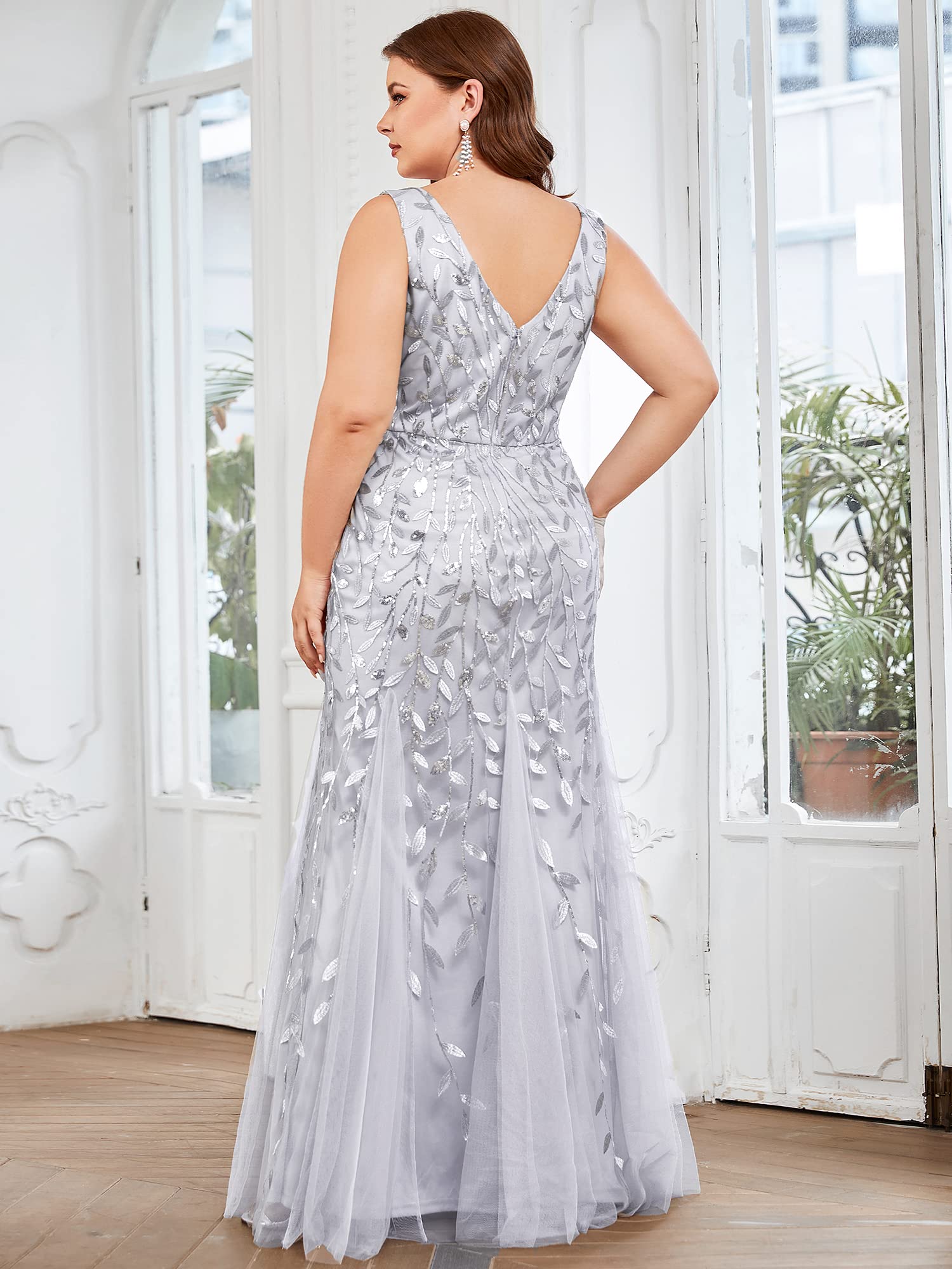 Ever-Pretty Women's Sequin V-Neck Sleeveless Bodycon Mermaid Evening Gown Plus Size Formal Dress for Prom, Party, Wedding & Special Occasions - Style 07886-PZUSA