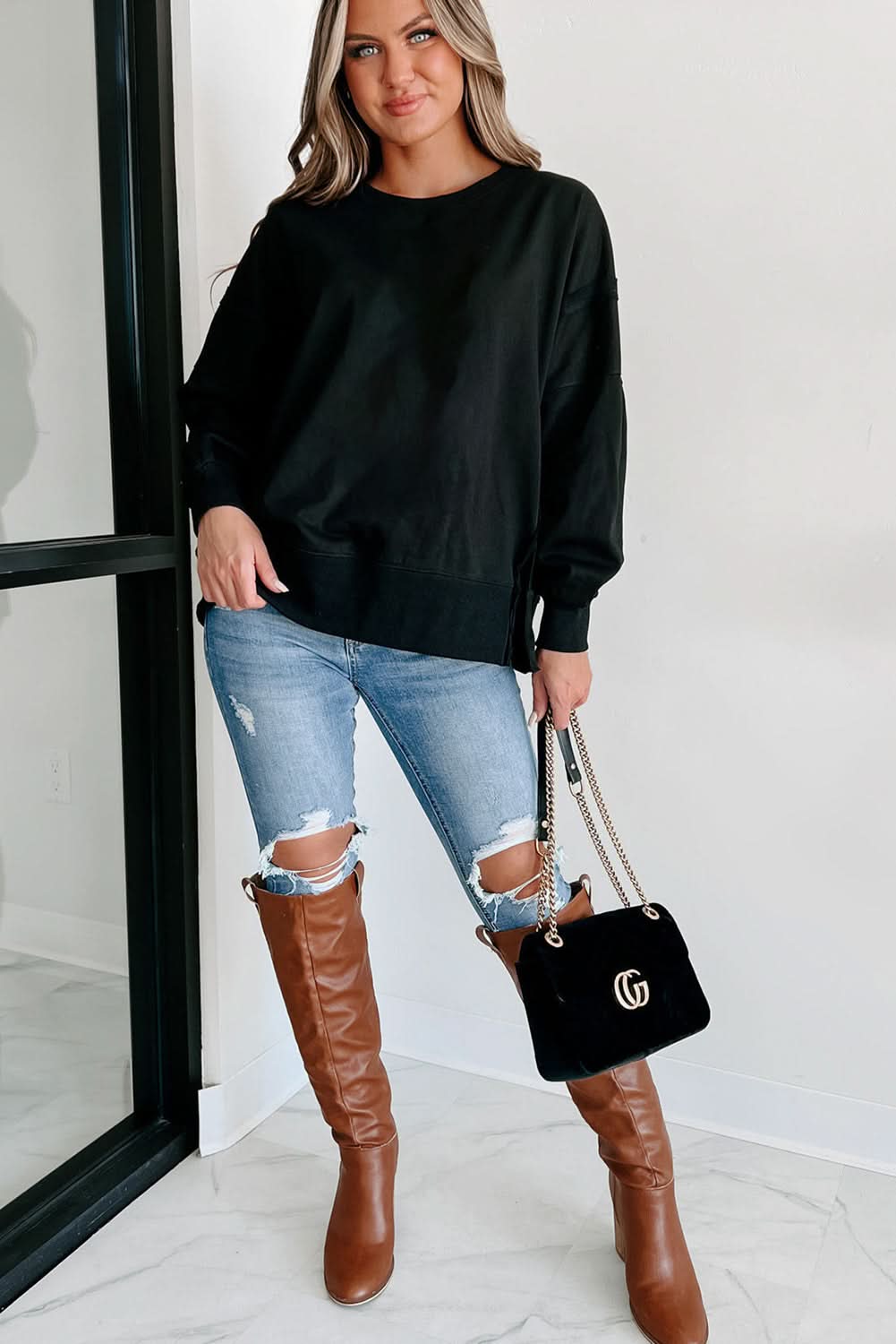 Stylish Black Drop Shoulder Sweatshirt for Women - Trendy Oversized Pullover for Casual Wear, Lounge & Street Style Fashion
