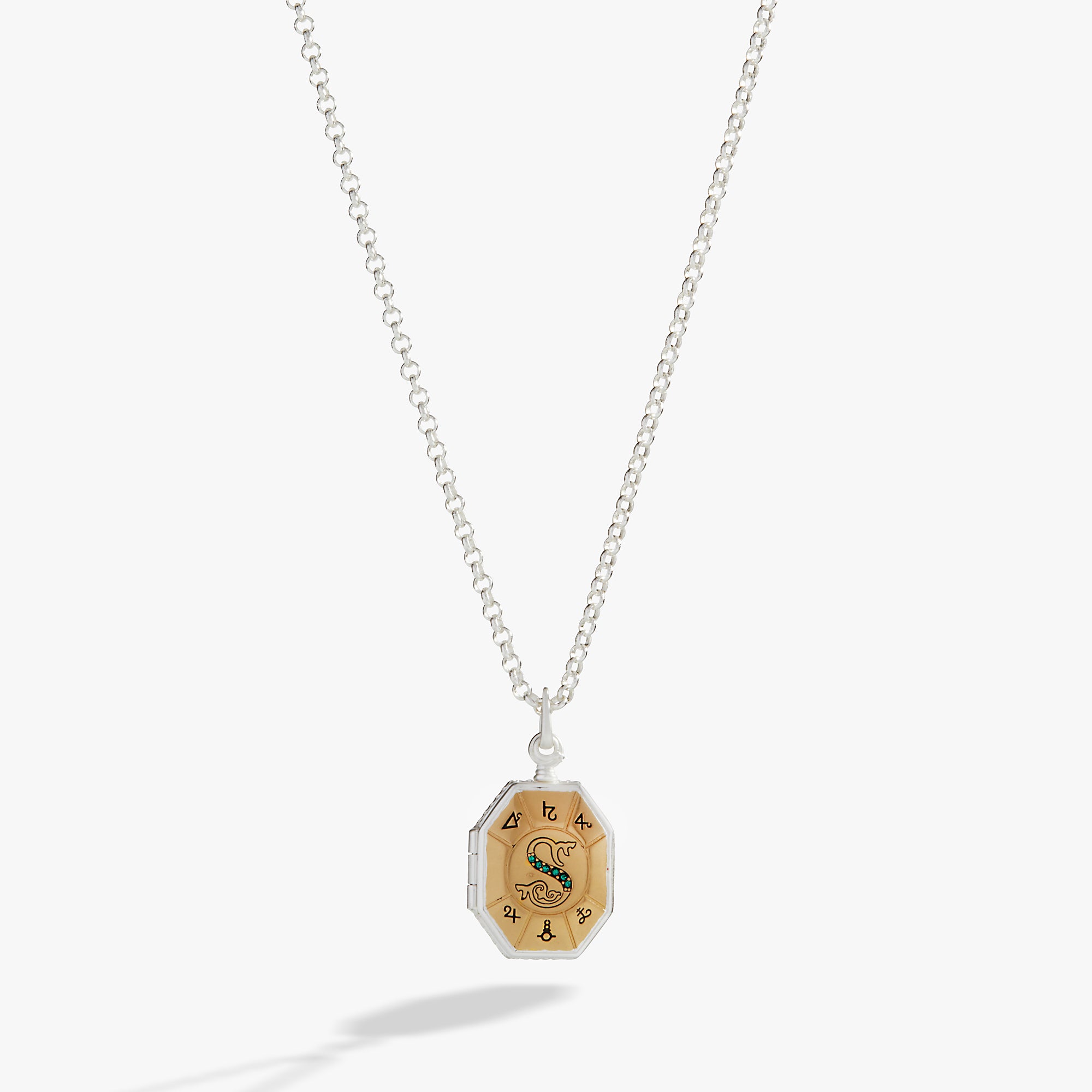 Harry Potter™ Slytherin's Locket Necklace - Authentic Silver Pendant with Chain - Perfect for Cosplay, Halloween & Gift Giving