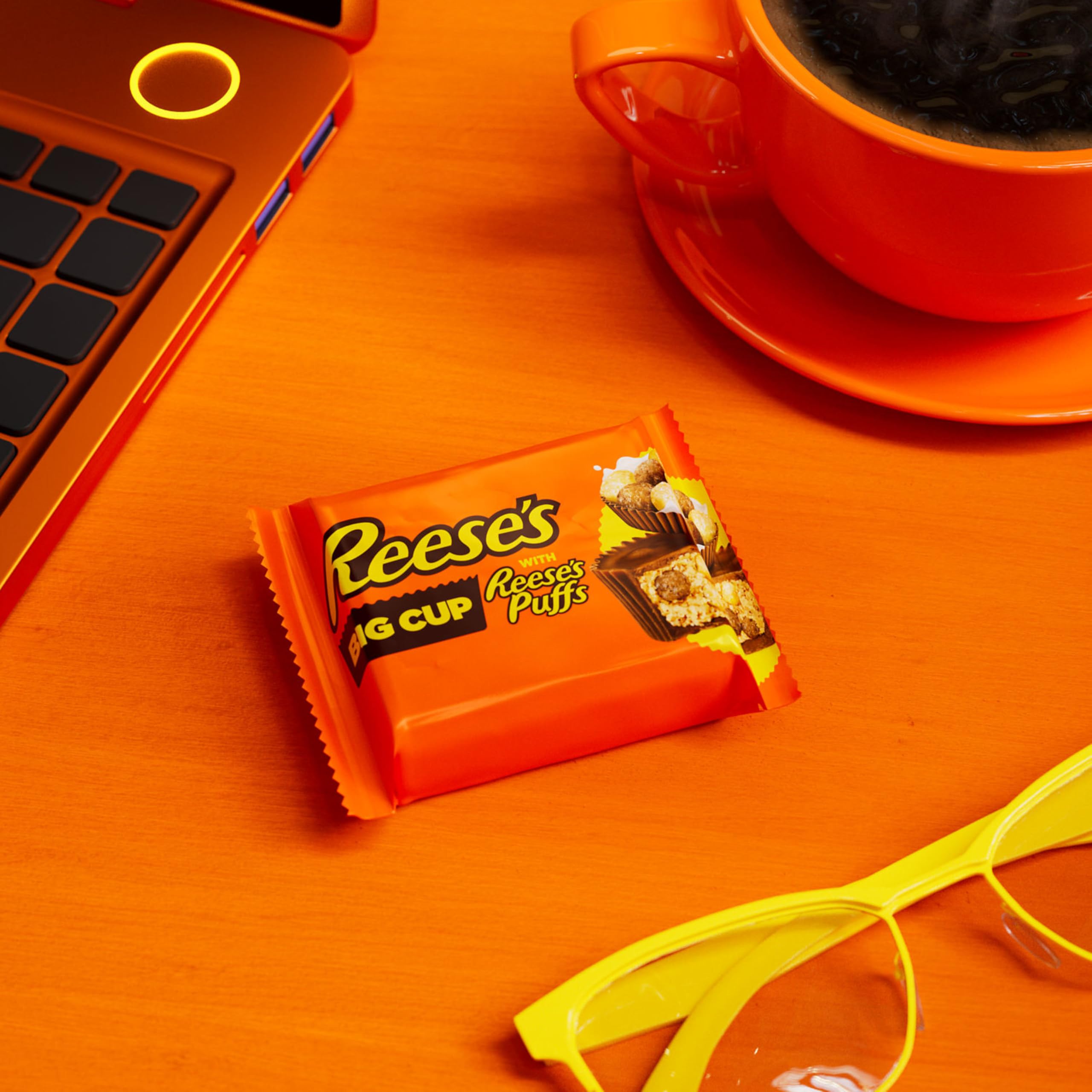 REESE'S Big Cup Milk Chocolate Peanut Butter Cups Stuffed with REESE'S Puffs - 1.2 oz Candy Pack for Halloween, Parties & Sweet Treats