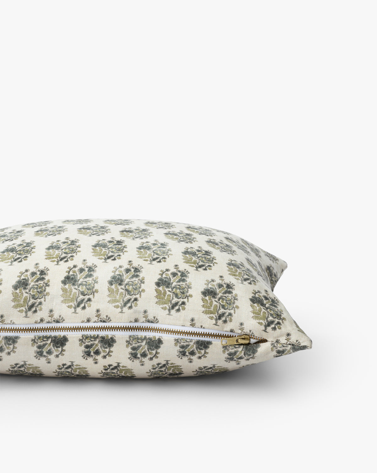 Selah Pillow Cover - Soft & Stylish Decorative Pillow Case for Couch, Bed, Sofa - Perfect for Home Decor, Living Room, Bedroom, Nursery - Machine Washable & Durable Fabric