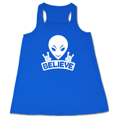 Alien Believe T-Shirt - Funny UFO & Extraterrestrial Graphic Tee for Men & Women - Perfect for Sci-Fi Fans, Conspiracy Theorists & UFO Enthusiasts