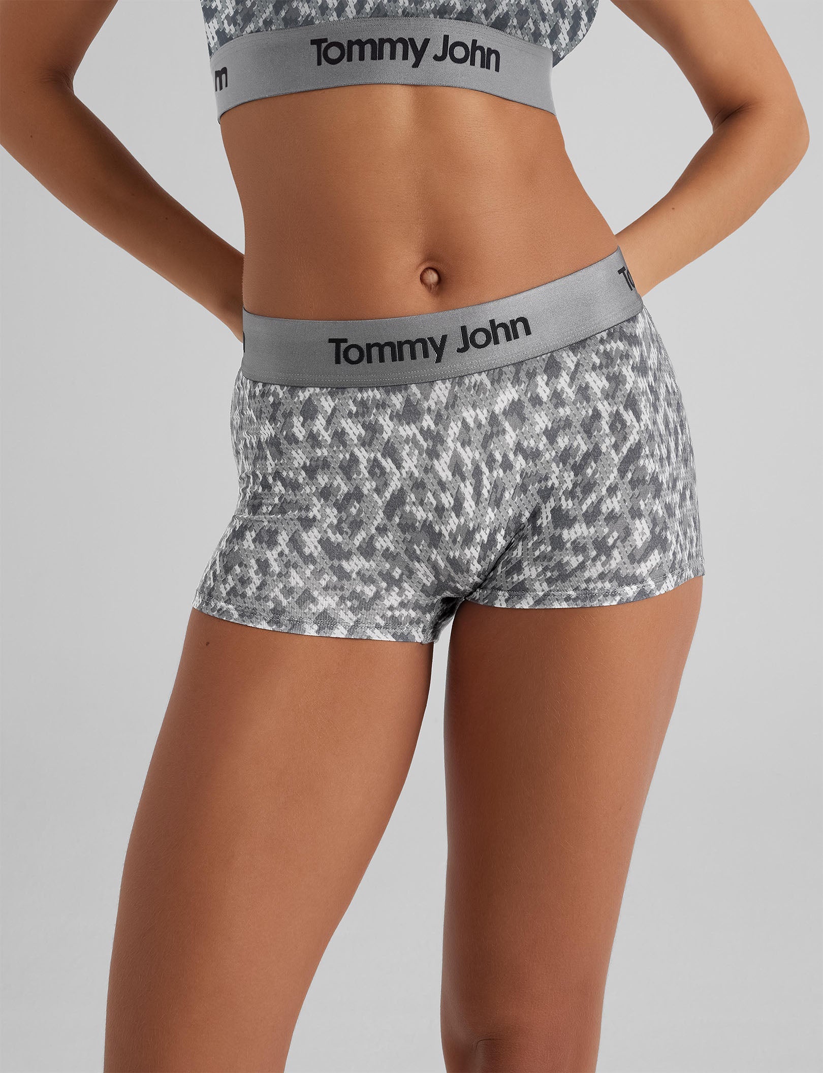 Women's Second Skin Boyshort Underwear - Seamless Comfort for Everyday Wear & Yoga