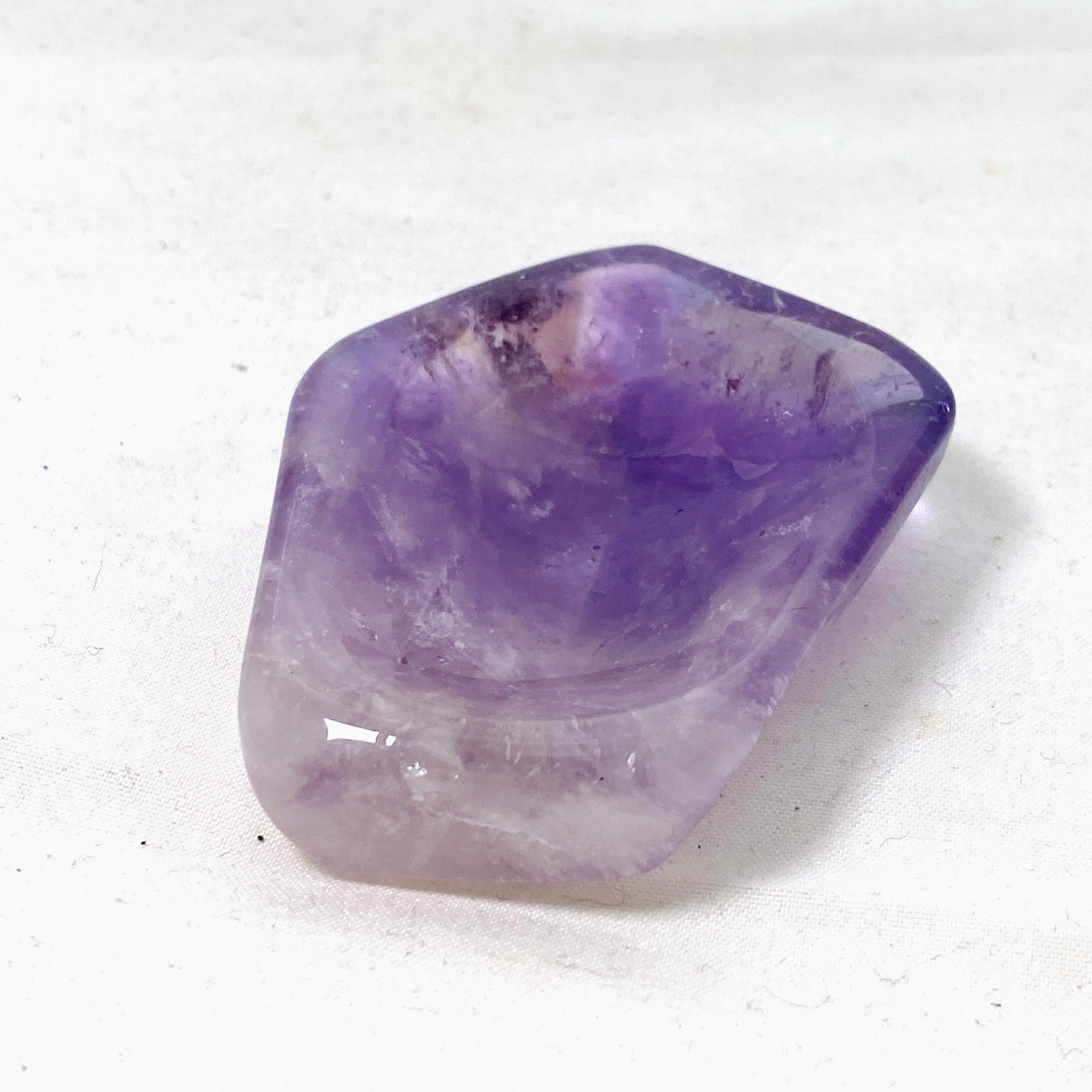 Amethyst Crystal Trinket Bowl - Handmade Natural Stone Jewelry Dish for Rings, Earrings & Keys - Perfect for Home Decor, Meditation & Gift Giving