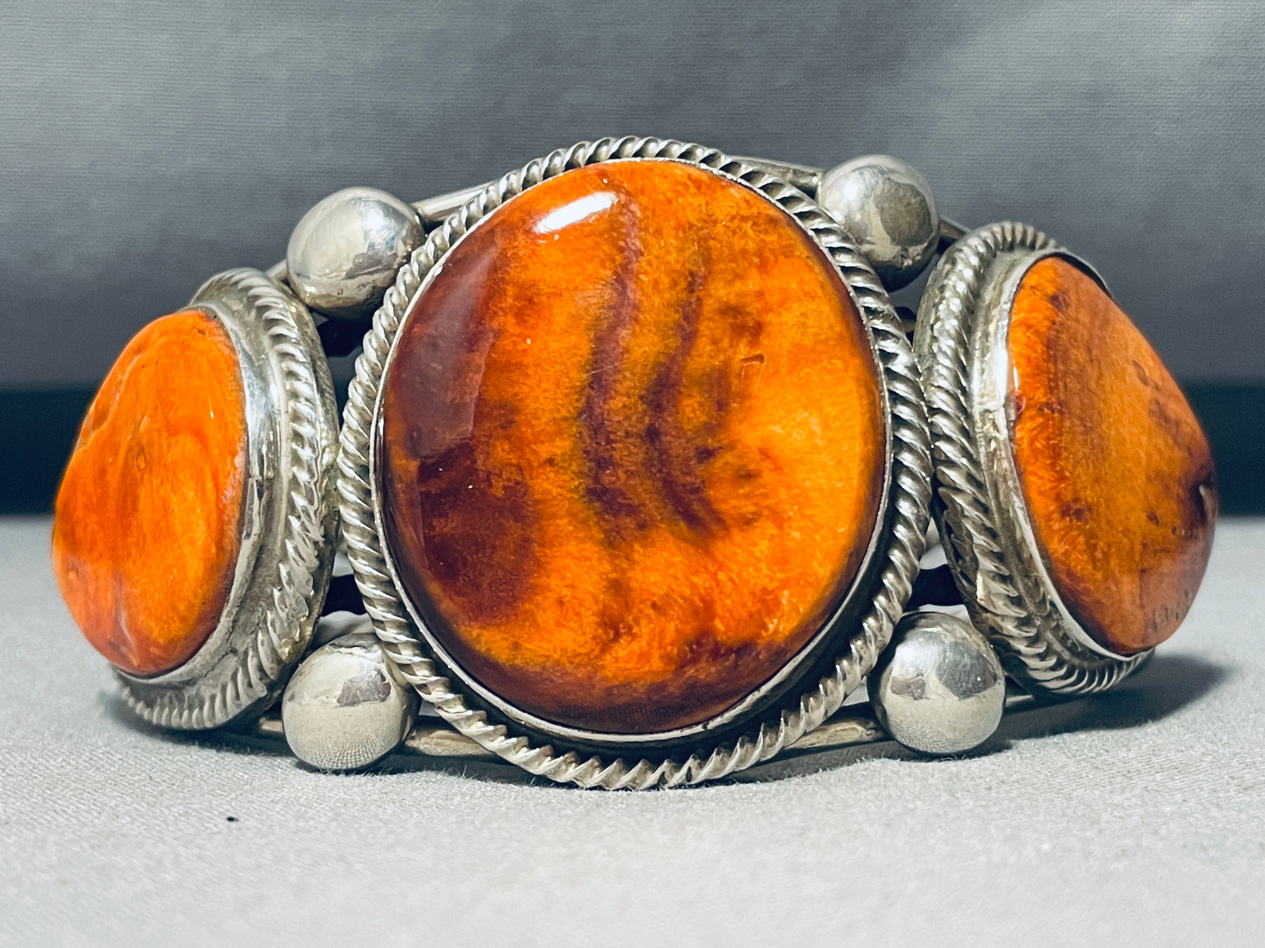 Authentic Navajo Sterling Silver Bracelet with Spiny Oyster Shell - 119g Heavyweight Handmade Native American Jewelry for Women - Perfect for Boho Fashion, Cultural Events & Gift Giving