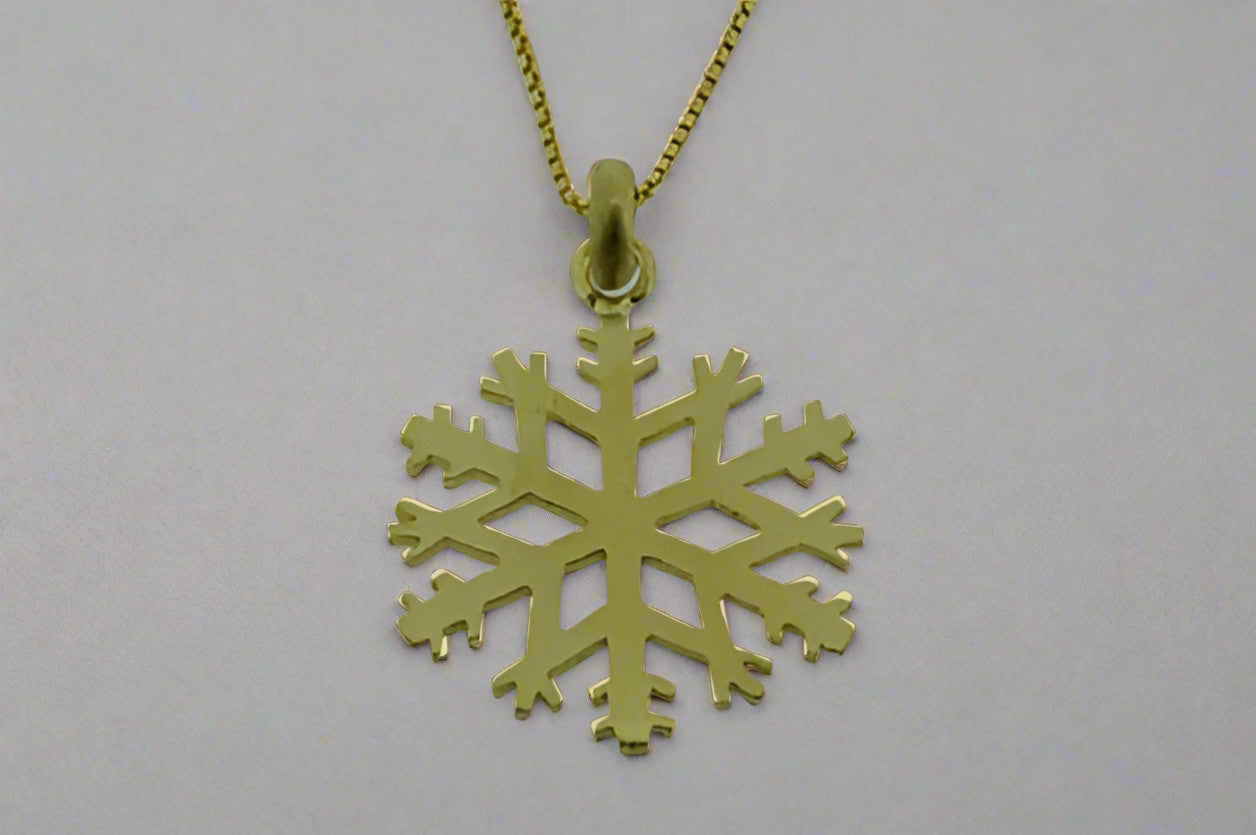 Little Snowflake Necklace - Gold Plated Elegant Jewelry for Christmas Gifts & Winter Fashion Accessories