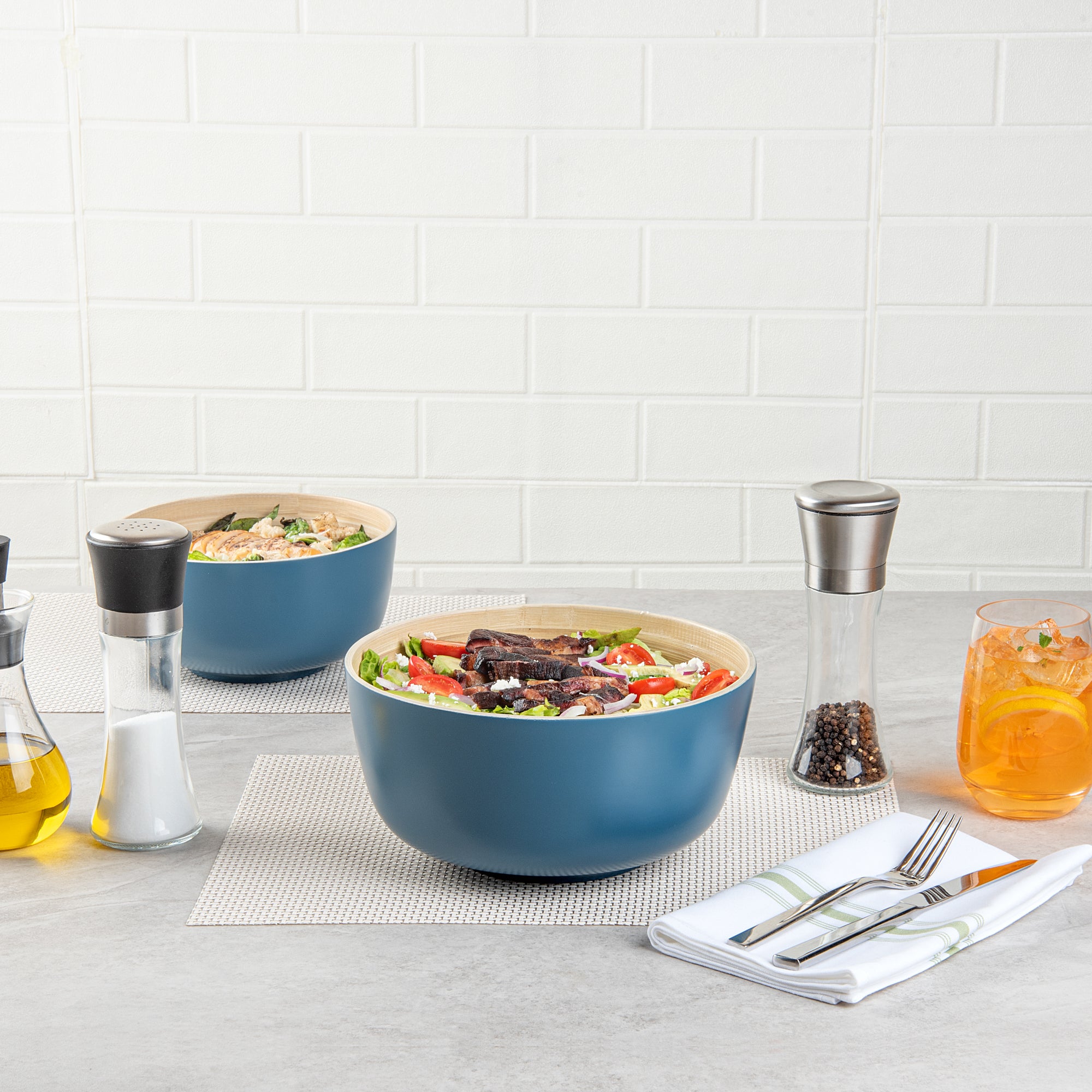 Bambuddha 25 oz Round Blue Spun Bamboo Salad Bowl - 9.5