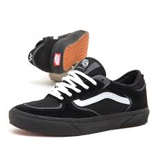 Vans Skate Rowley Shoe - Black/White Skateboarding Sneakers for Men & Women | Perfect for Streetwear, Skate Sessions & Casual Wear