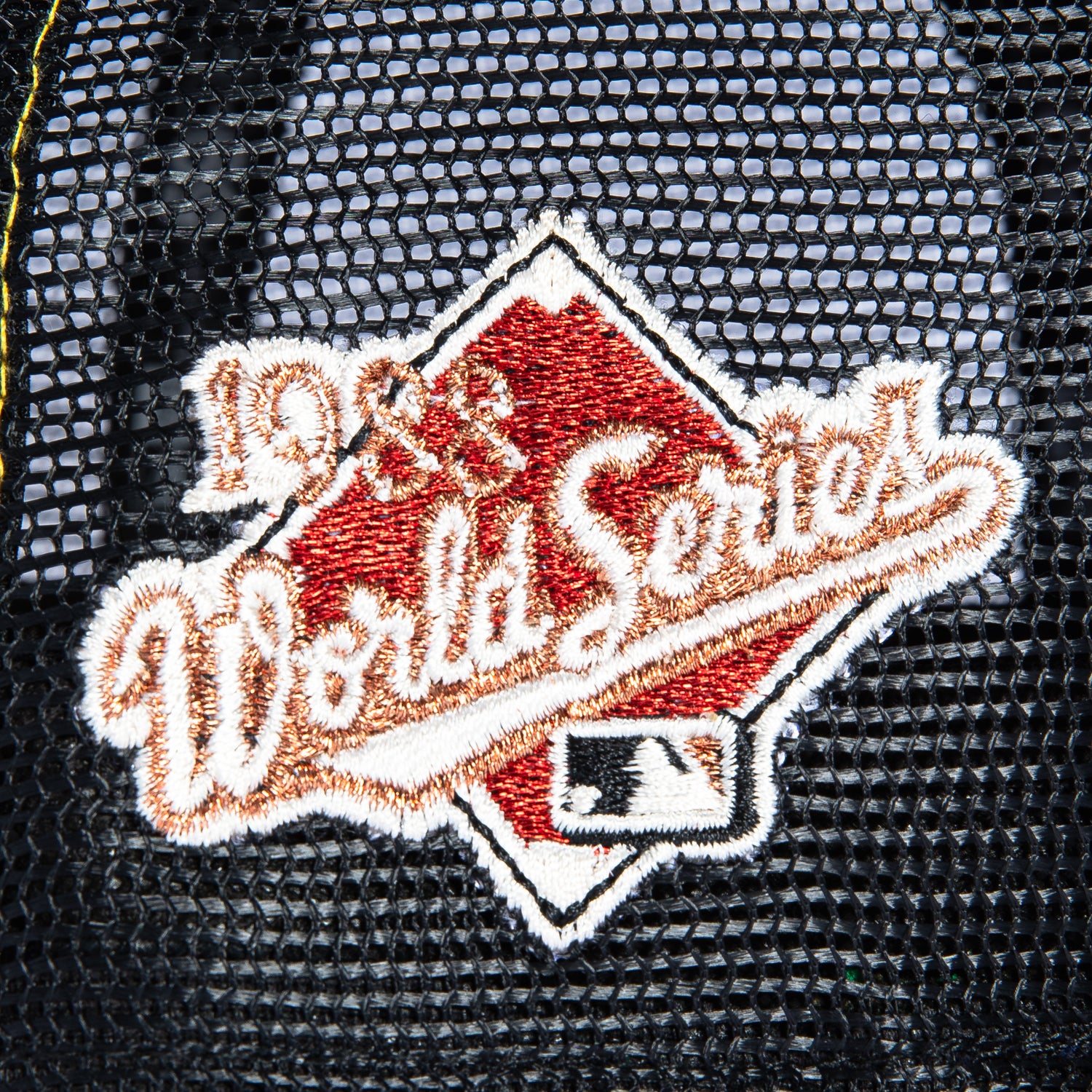 New Era 59Fifty Los Angeles Dodgers 1988 World Series Patch Trucker Hat - Black, White & Gold Contrast Stitch Baseball Cap for Men & Women | Game Day, Sports Fan Gift, Streetwear Fashion