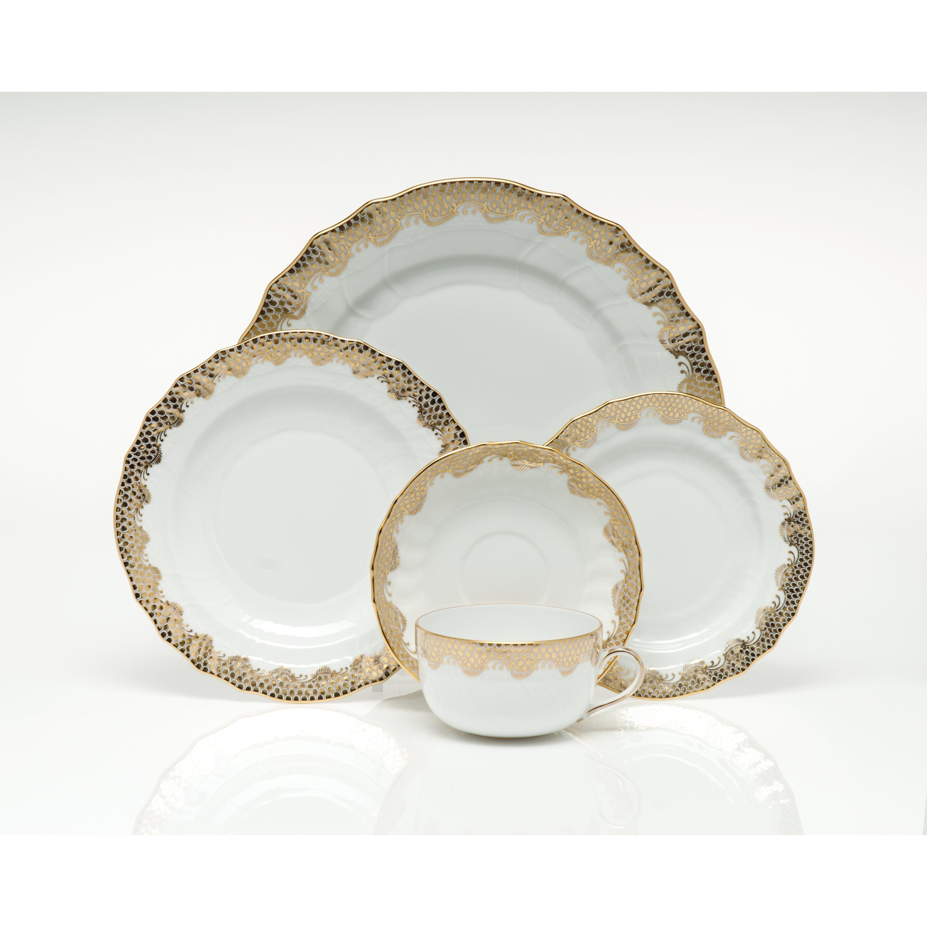 Antique Chinese Canton Fish Scale Pattern Tea Saucer - 24K Gold Gilded Porcelain for Afternoon Tea, Wedding, and Vintage Home Decor
