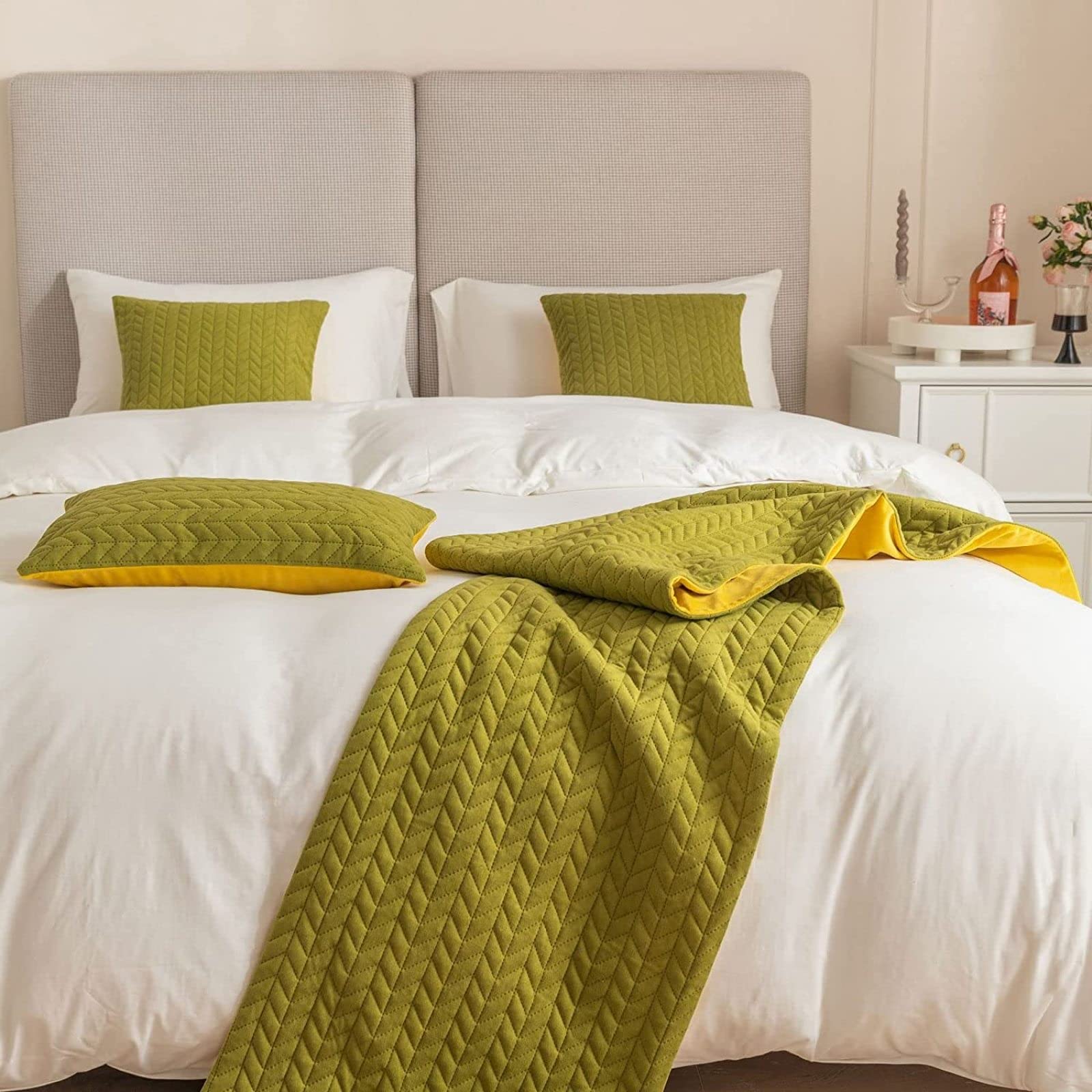 Luxury Dutch Velvet Bed Runner Scarf - King & Queen Size (18x70 Inches) - Elegant Bedspread Coverlet for Foot of Bed - Perfect for Hotels, Bedrooms & Home Decor - Soft & Stylish Bed Towel Throw - G-45 * 180cm/18x70