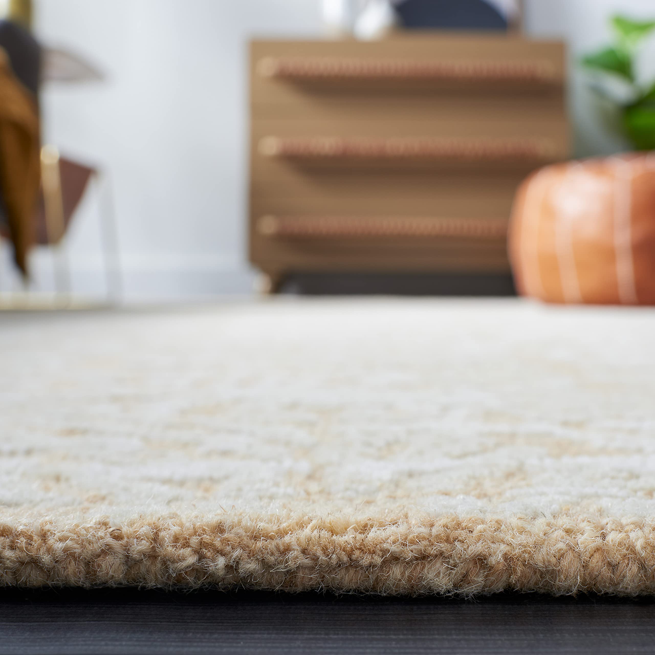 SAFAVIEH Metro Collection 6'x6' Square Gold Ivory Wool Area Rug - Handmade Premium Rug for Living Room, Dining Room & Bedroom | Soft & Durable Floor Decor for Home, Office & High Traffic Areas