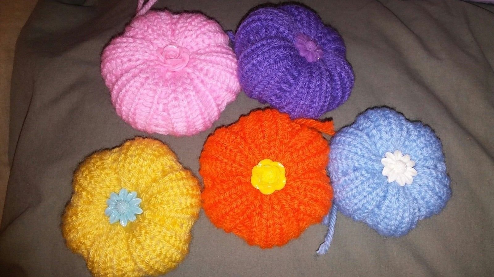 Elegant Knitted Puffy Flowers - Handmade Floral Decor for Home, Wedding, Party & Gift Ideas