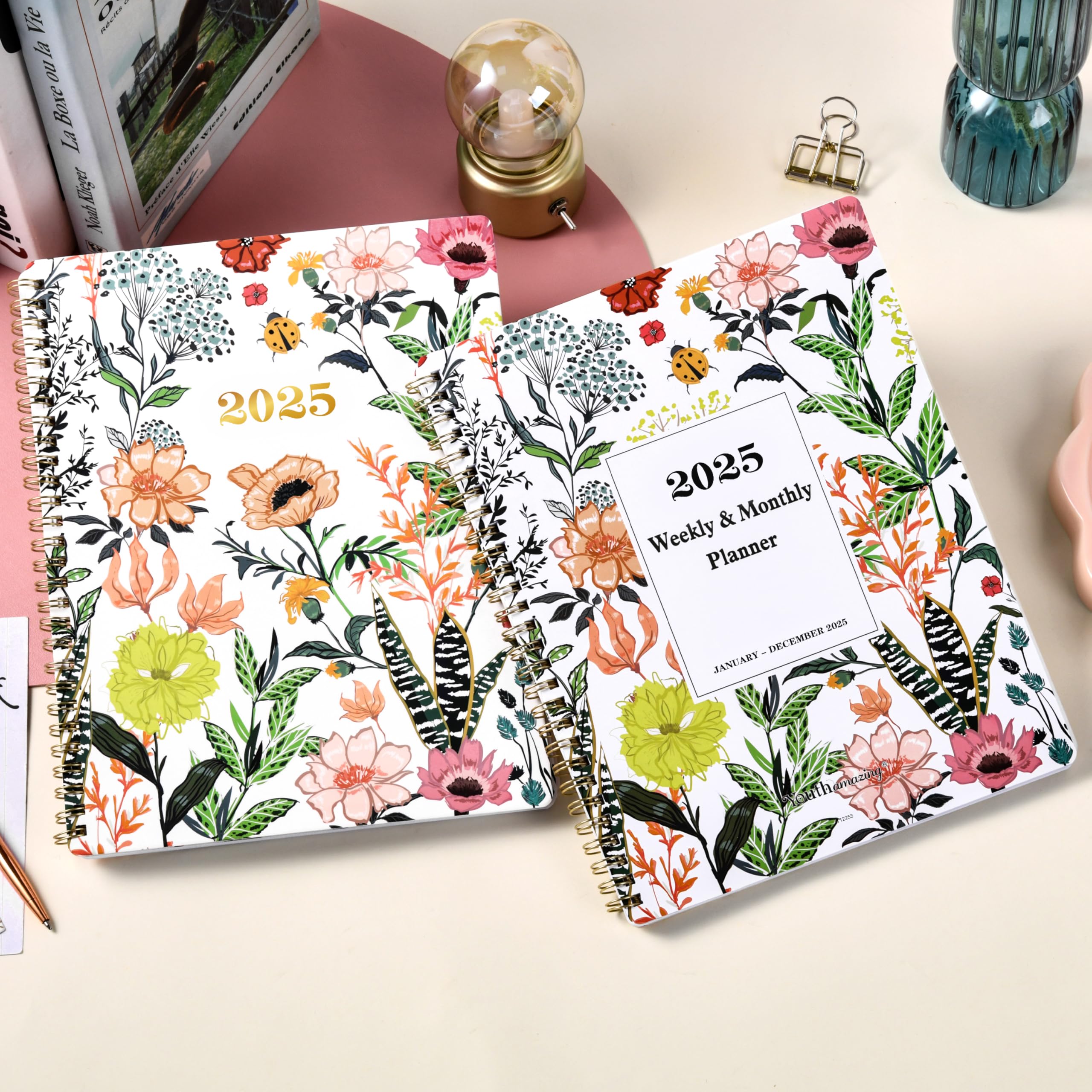 2025 Planner - January to December 2025, 8