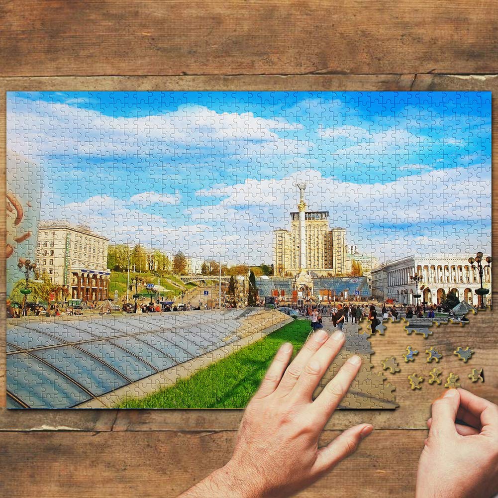 1000 Piece Ukraine Independence Square Kiev Jigsaw Puzzle - Wooden Travel Souvenir & Home Decor Gift for Adults & Puzzle Lovers (Perfect for Relaxation, Family Game Night & Ukraine-Themed Decor)