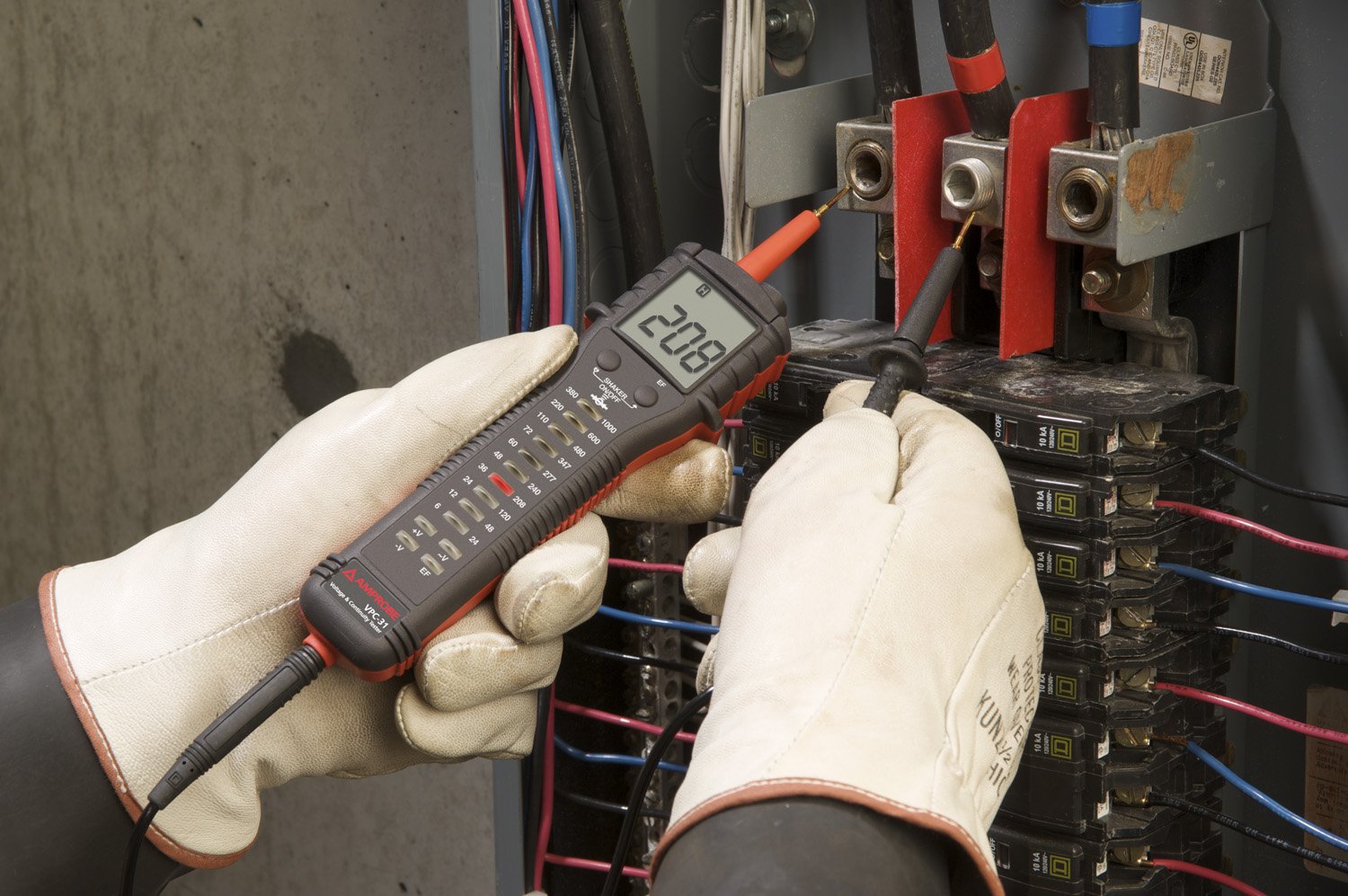 Amprobe VPC-31 Non-Contact Voltage Tester with VolTect Technology, LCD Display & Built-in Shaker - Ideal for Electricians, Home Inspections & DIY Electrical Safety Testing