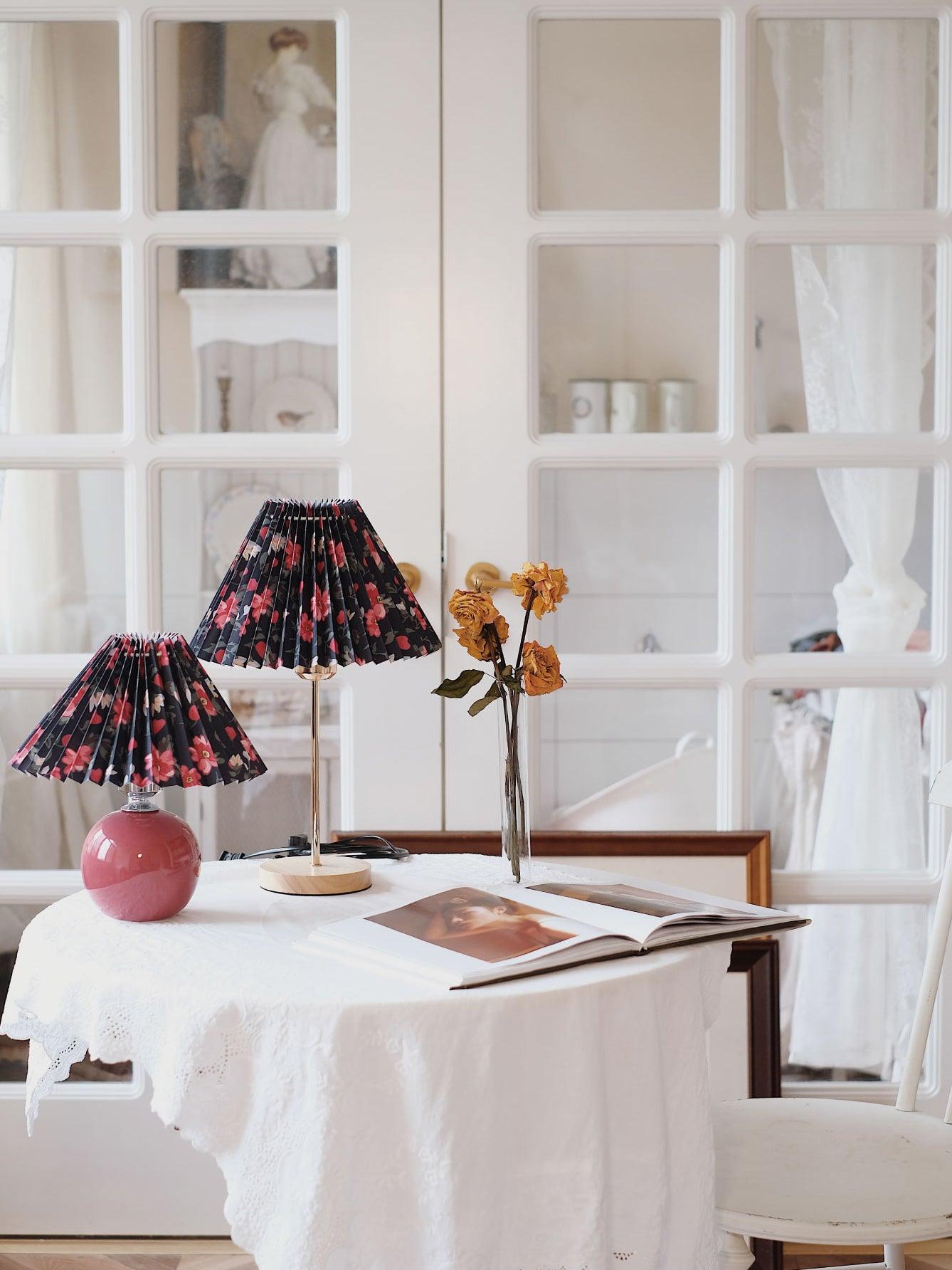 Modern Flores Table Lamp - Elegant Bedside & Living Room Lighting for Home Decor - Perfect for Bedrooms, Offices, and Cozy Reading Nooks