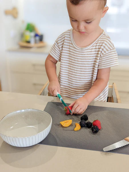 Kiddikutter Child Safe Knife - Stainless Steel Safety Knife for Kids, Toddlers & Beginners - Perfect for Cooking, Baking & Learning Kitchen Skills