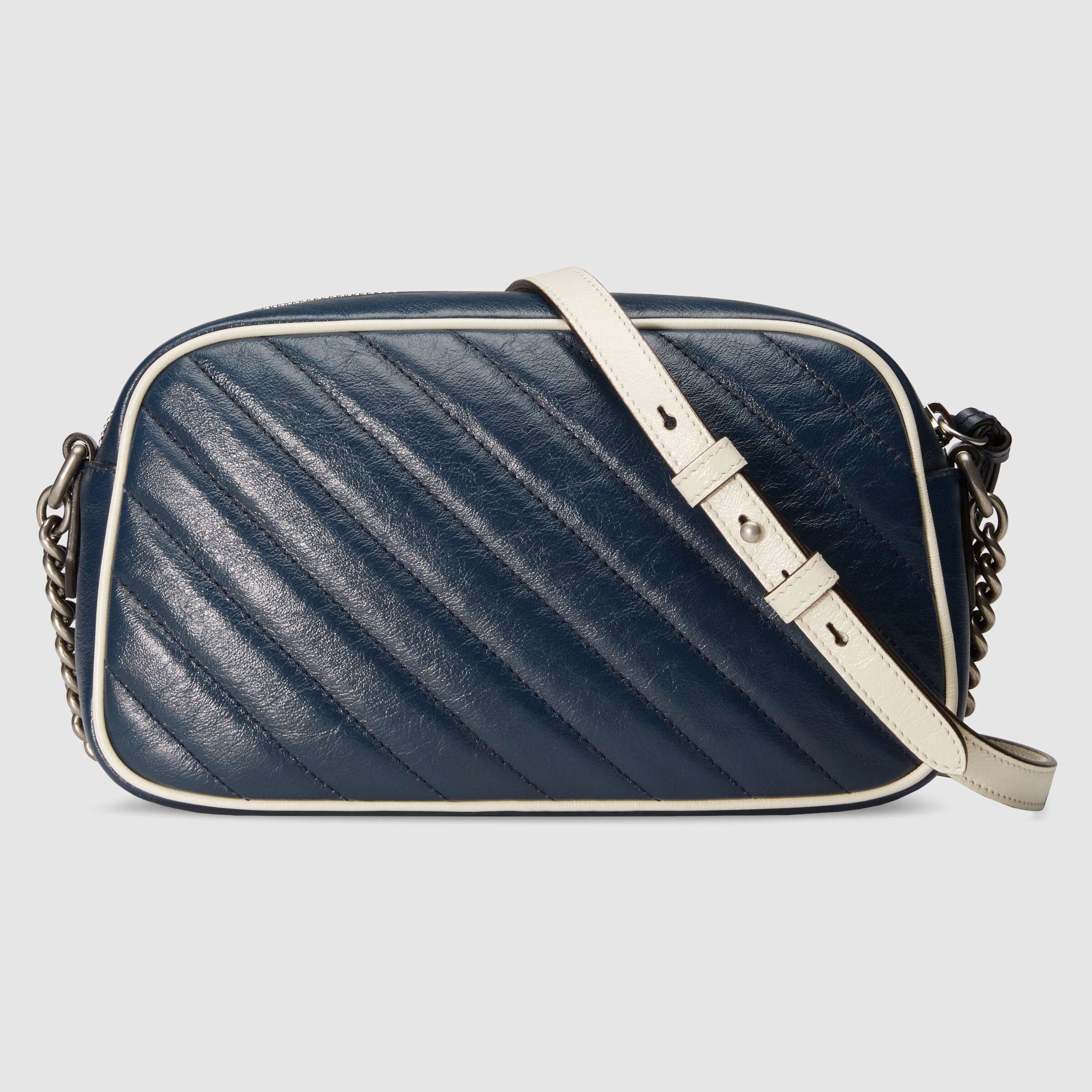 Gucci GG Marmont Matelassé Leather Shoulder Bag in Blue - Luxury Crossbody Purse for Women, Perfect for Date Night & Evening Events