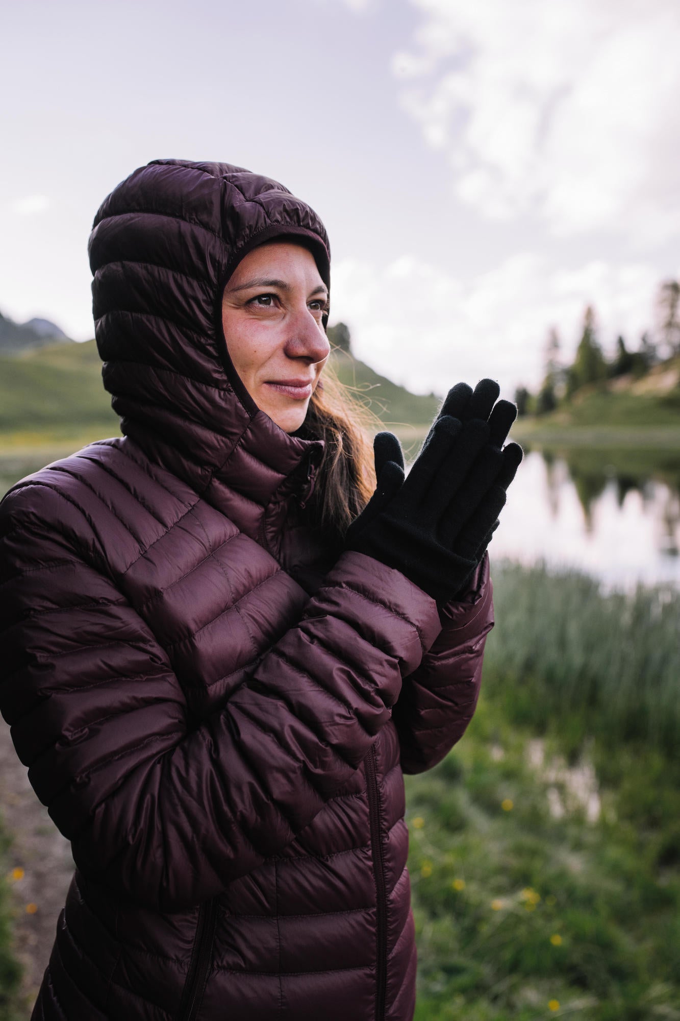 Forclaz Women's MT100 Hooded Down Puffer Jacket - Lightweight Winter Coat for Hiking, Travel & Outdoor Activities | Waterproof Insulated Jacket for Cold Weather