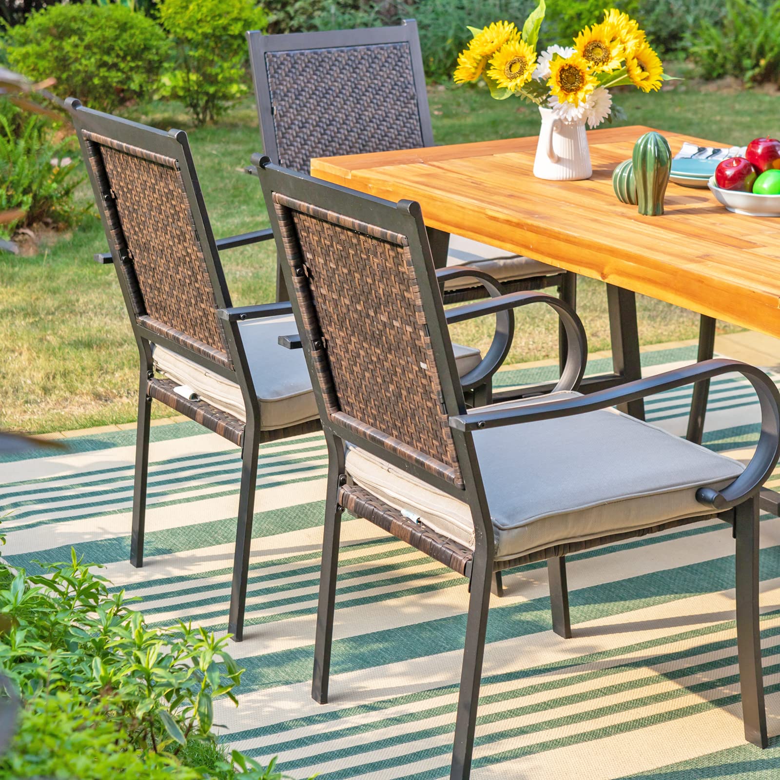 Sophia & William 6-Piece Outdoor Dining Set - 4 PE Rattan Chairs, Acacia Wood Table & Bench with Cushions - Patio Furniture for Backyard, Deck, Porch or Garden - Perfect for Family Gatherings & Summer BBQs