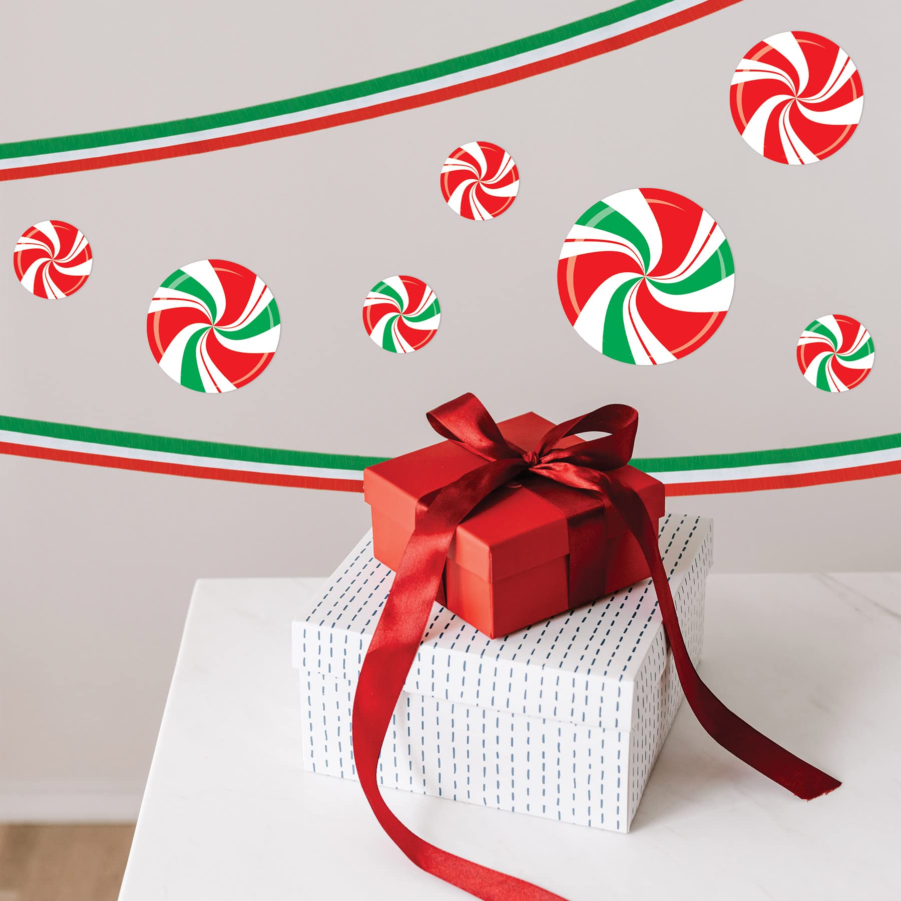 Beistle FR Red, White & Green Crepe Streamers - 50ft Party Decorations for Patriotic Events, Birthday Parties & Holiday Celebrations