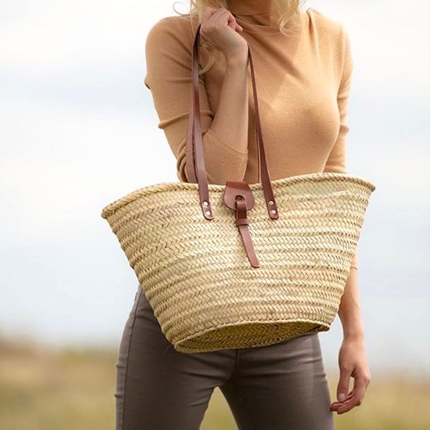 Stylish French Straw Basket Bag with Leather Handles - Perfect for Beach, Market & Summer Outings | Crossbody Tote, Moroccan Boho Chic, Eco-Friendly Fashion Accessory