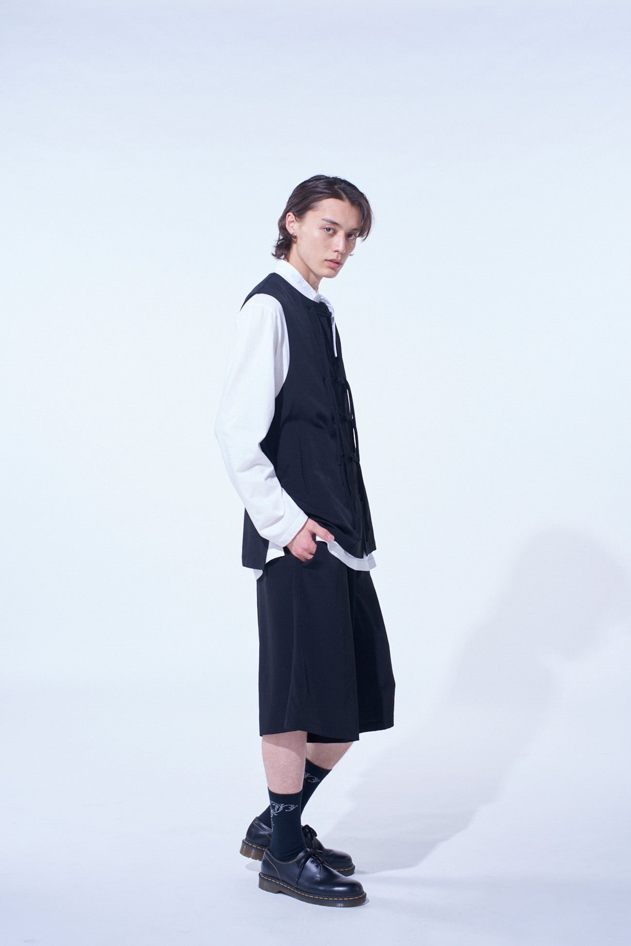 Elegant Crepe de Chine Button Vest for Women - Stylish China-Inspired Fashion | Perfect for Office Wear, Parties & Casual Outfits