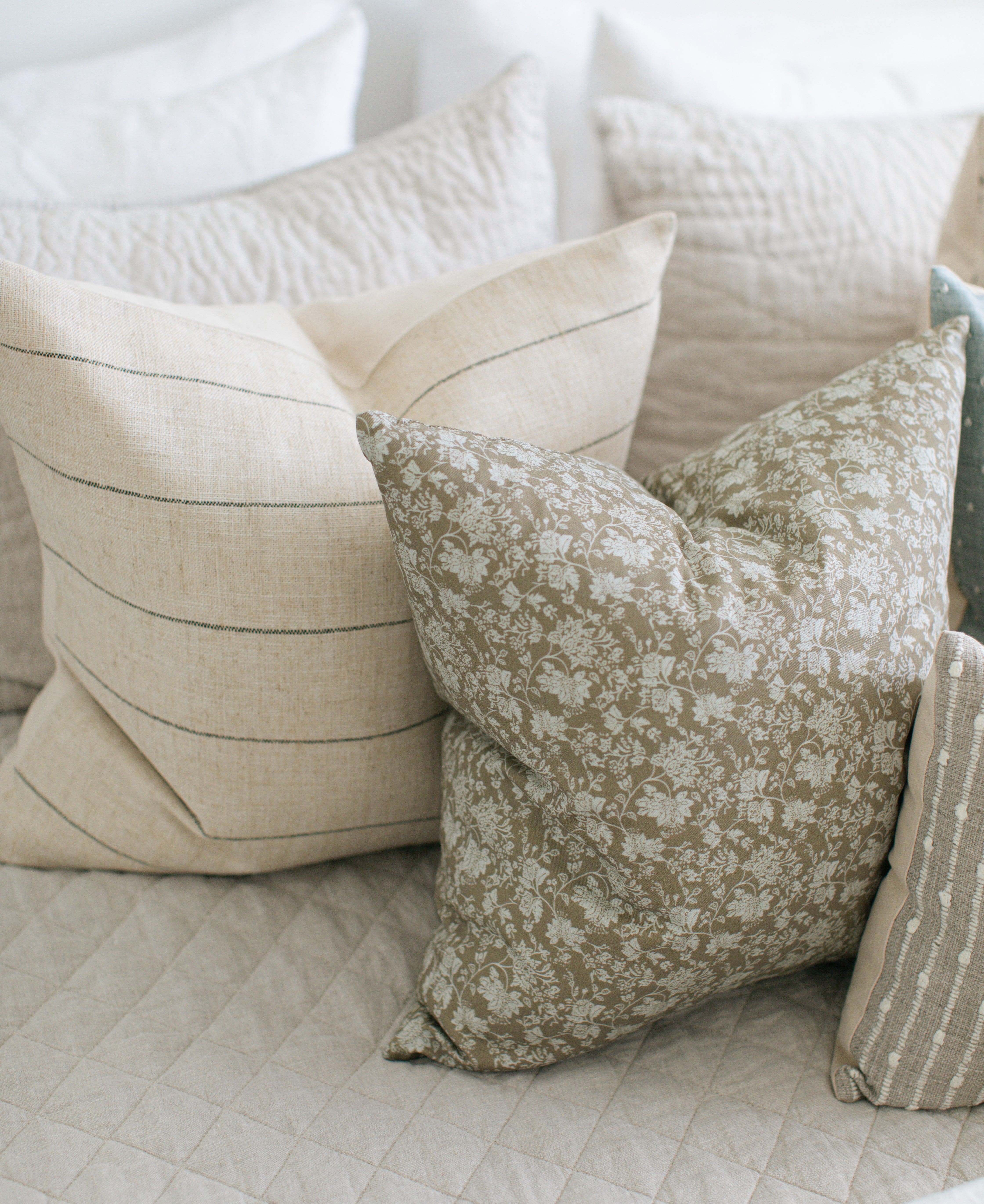 Premium Meridan Pillow Cover - Soft & Breathable Cotton, Decorative Cushion Case for Living Room, Bedroom, Sofa - Home Decor Essentials for Comfort & Style