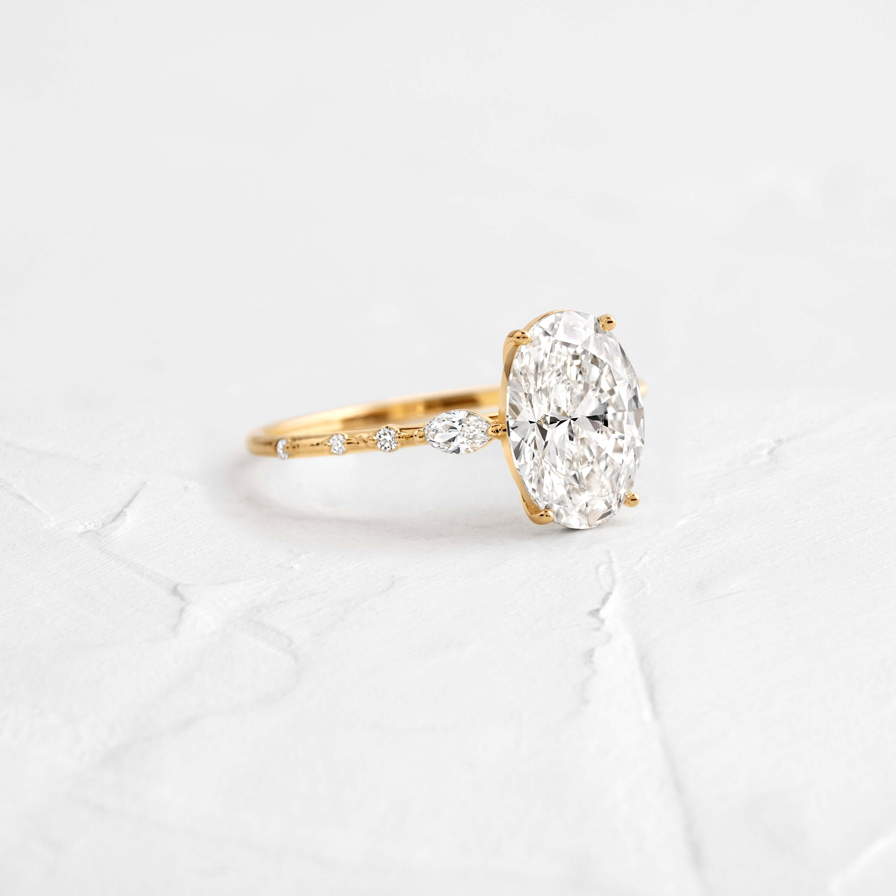 Oval Cut Chorus Ring - Elegant and Unique Jewelry for Women, Perfect for Weddings, Parties, and Special Occasions