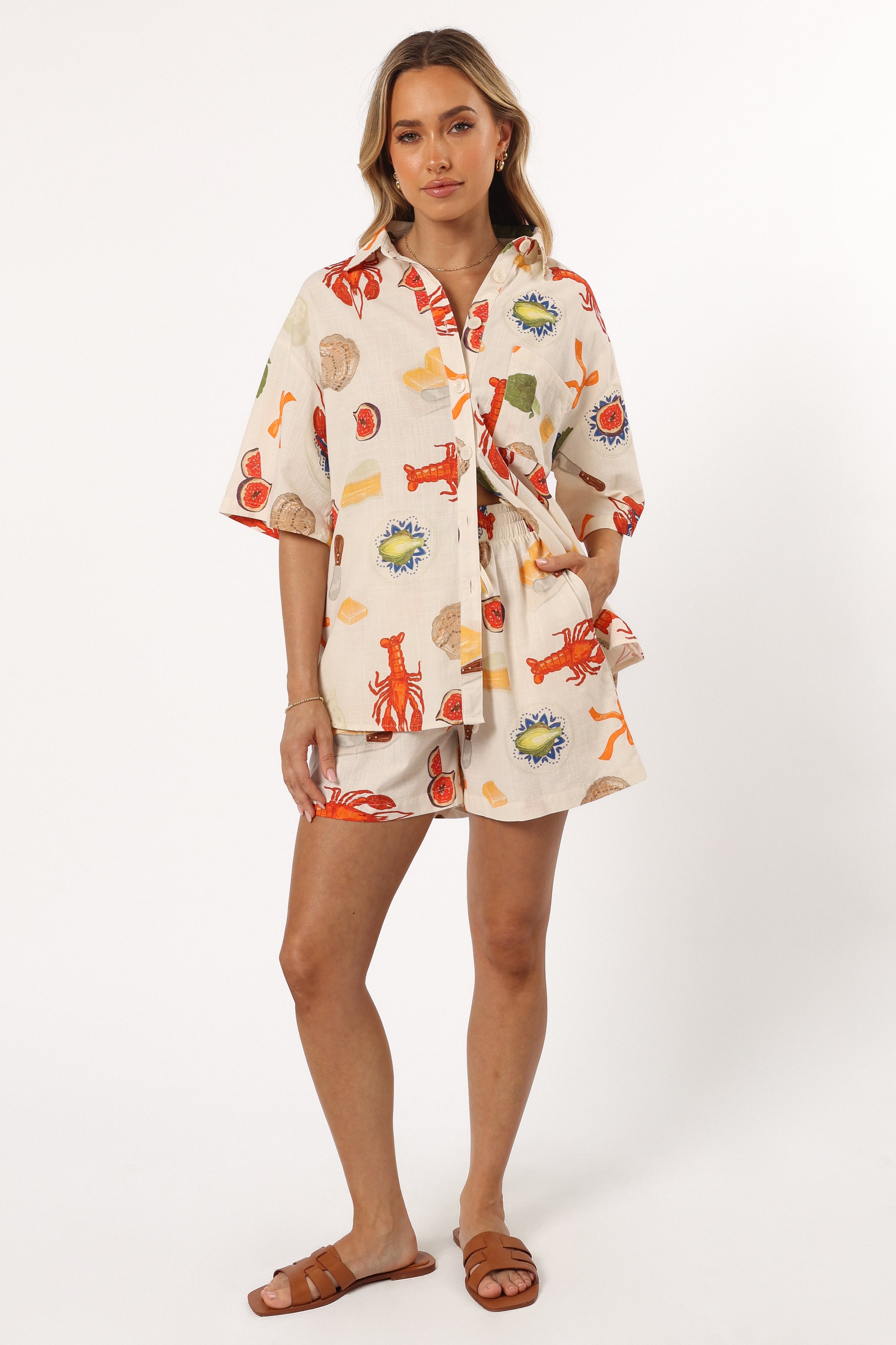 Hampton Short Cream Multi - Stylish Casual Shorts for Men & Women - Perfect for Summer, Beach, and Everyday Wear