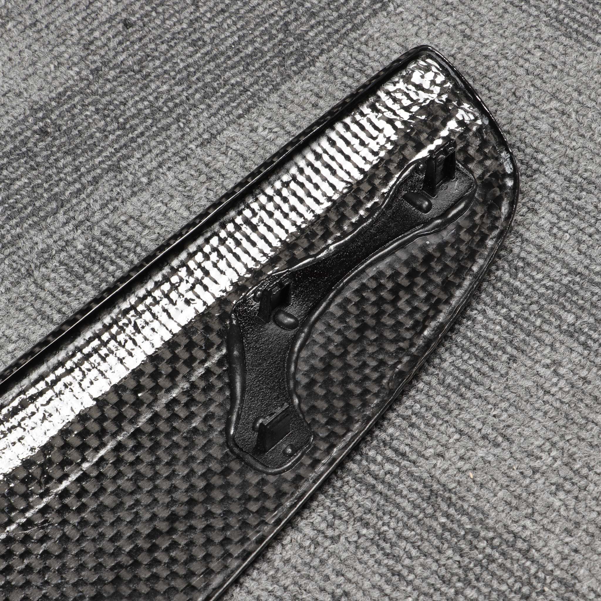 Premium Dry Carbon Fiber Dashboard Replacement for 2025+ Tesla Model Y Juniper – OEM Clip-On Design | Lightweight & Durable Interior Upgrade | Perfect for Car Enthusiasts & Luxury Vehicle Customization