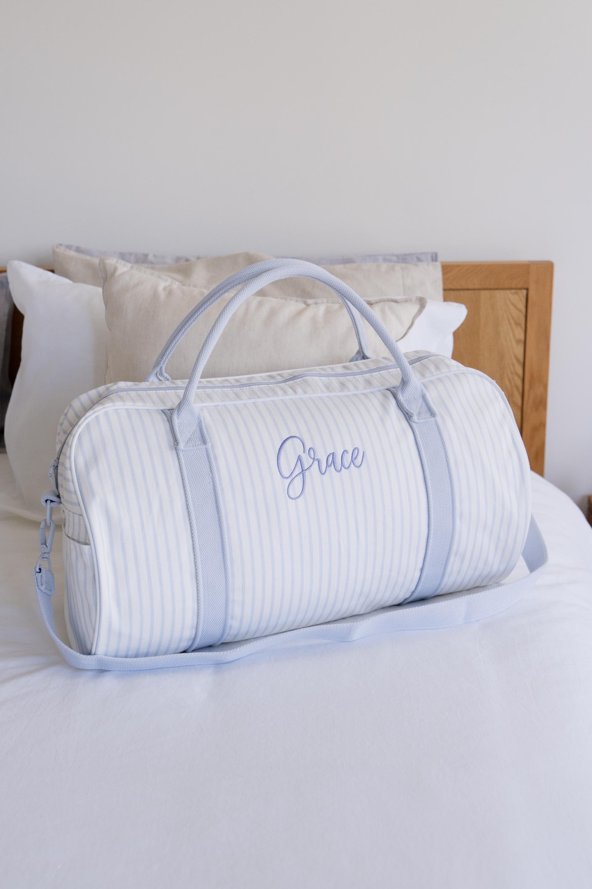 Custom Personalized Duffle Bag for Travel & Gym - Aspen Monogrammed Duffle Bag for Men & Women - Perfect for Weekend Getaways, Sports, and Workouts