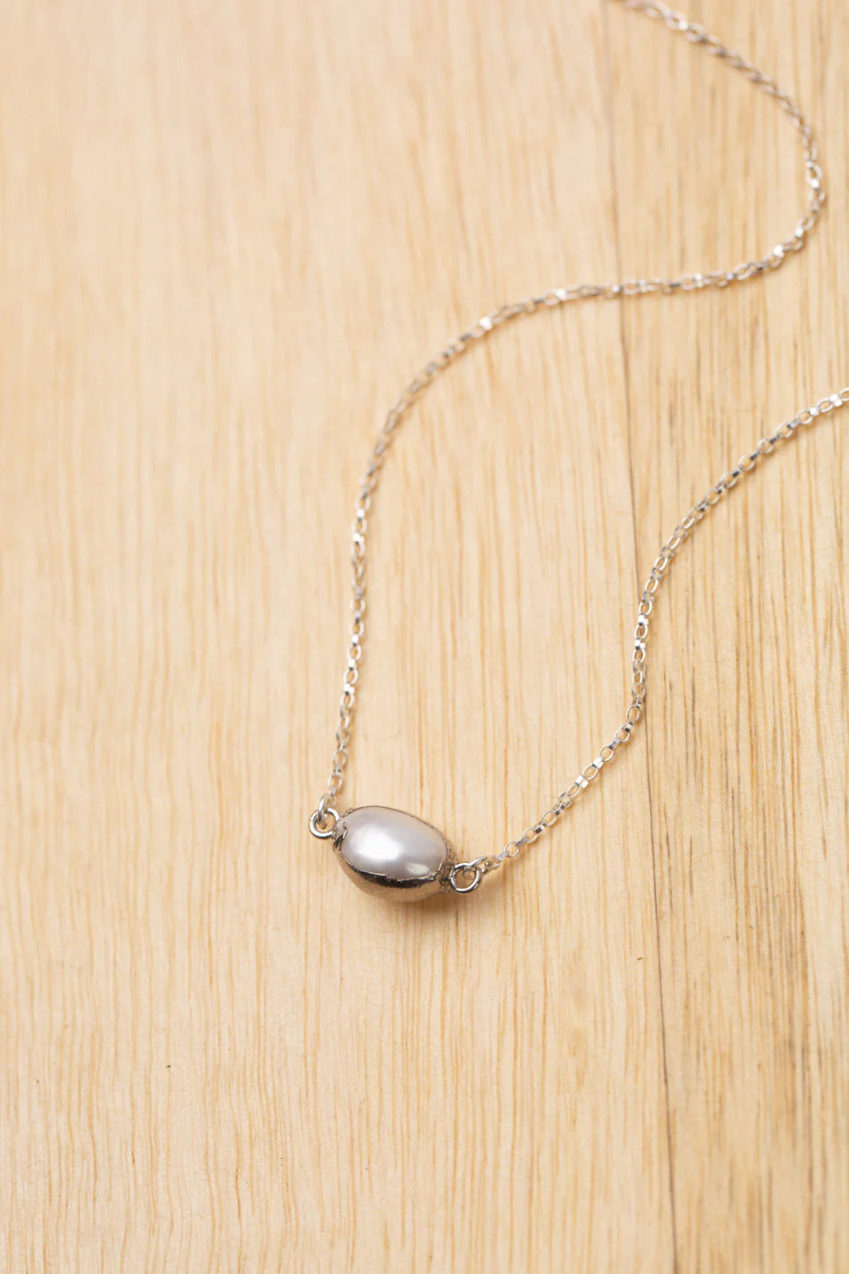 Vaughan 'Embrace' Pearl Necklace - Elegant Simple Pearl Jewelry for Women, Perfect for Weddings, Parties & Everyday Wear