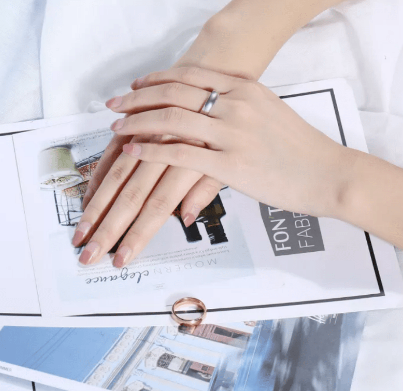 Personalized Stainless Steel Wedding Rings for Men & Women - Classic Elegant Design, Engraved Custom Bands - Perfect for Anniversaries, Engagements & Vows