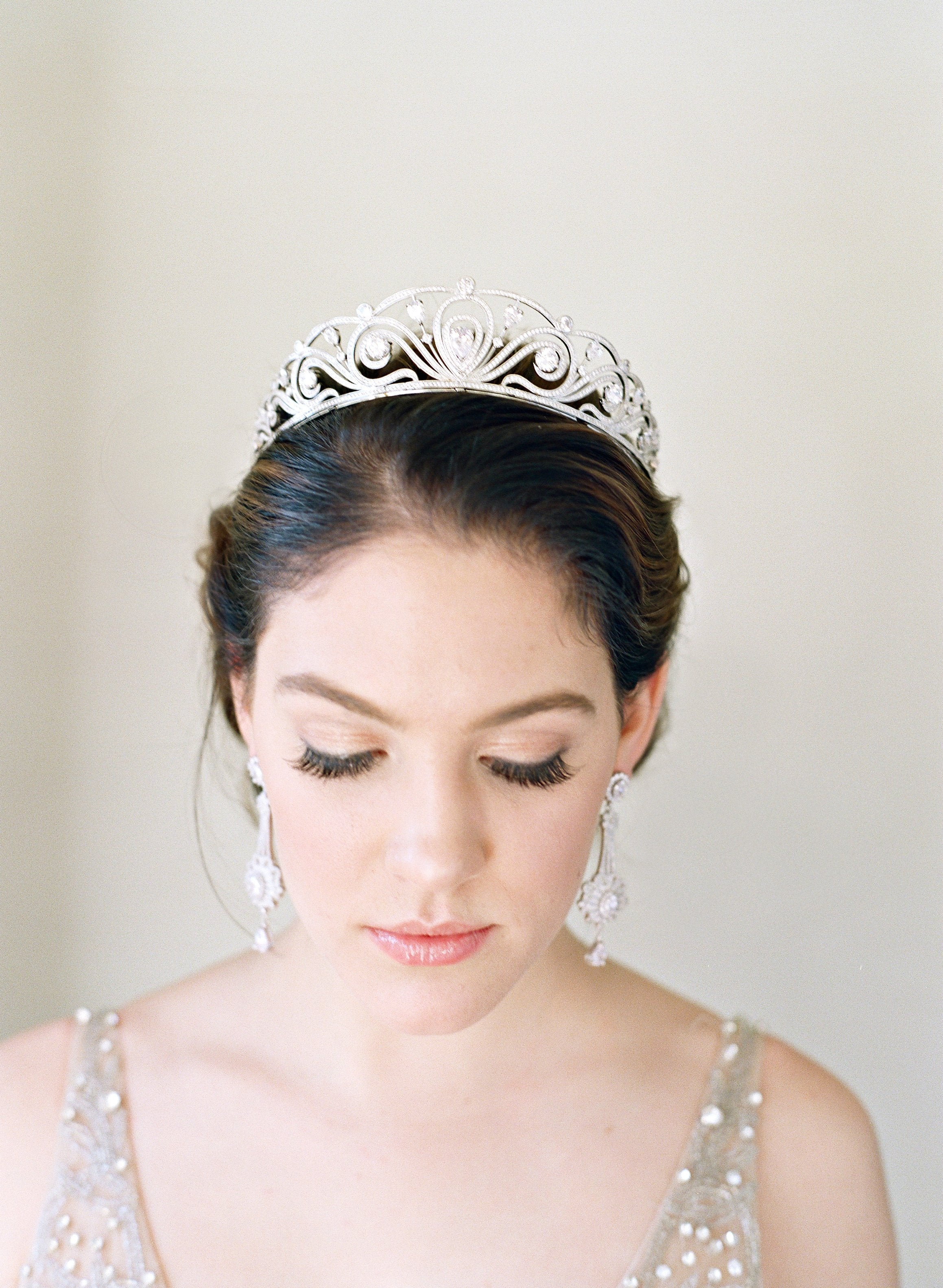 Art Deco Bridal Tiara - Vintage Inspired Wedding Headpiece for Brides, Bridesmaids & Prom - Perfect for Vintage, Gatsby & Themed Weddings