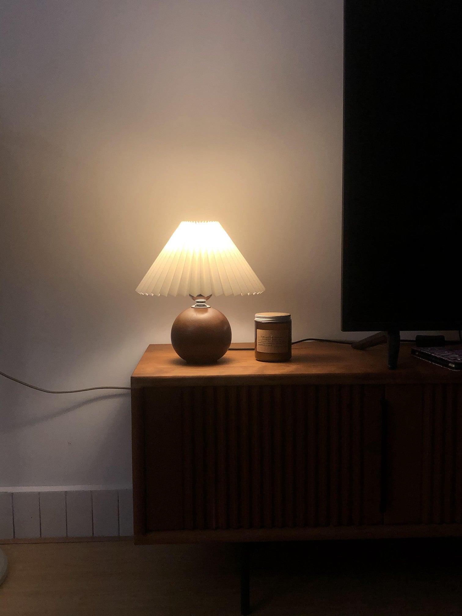 Modern Wooden Pleated Table Lamp - Handcrafted Natural Wood Nightstand Light for Bedroom, Living Room & Office - Warm Ambient Lighting for Home Decor