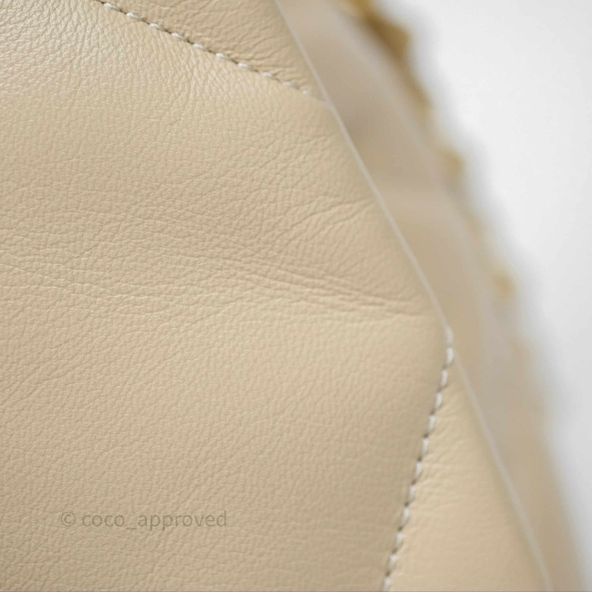 Chanel 19 Medium Flap Bag in Beige with Mixed Hardware - Luxury Designer Handbag for Women, Perfect for Work, Travel & Special Occasions