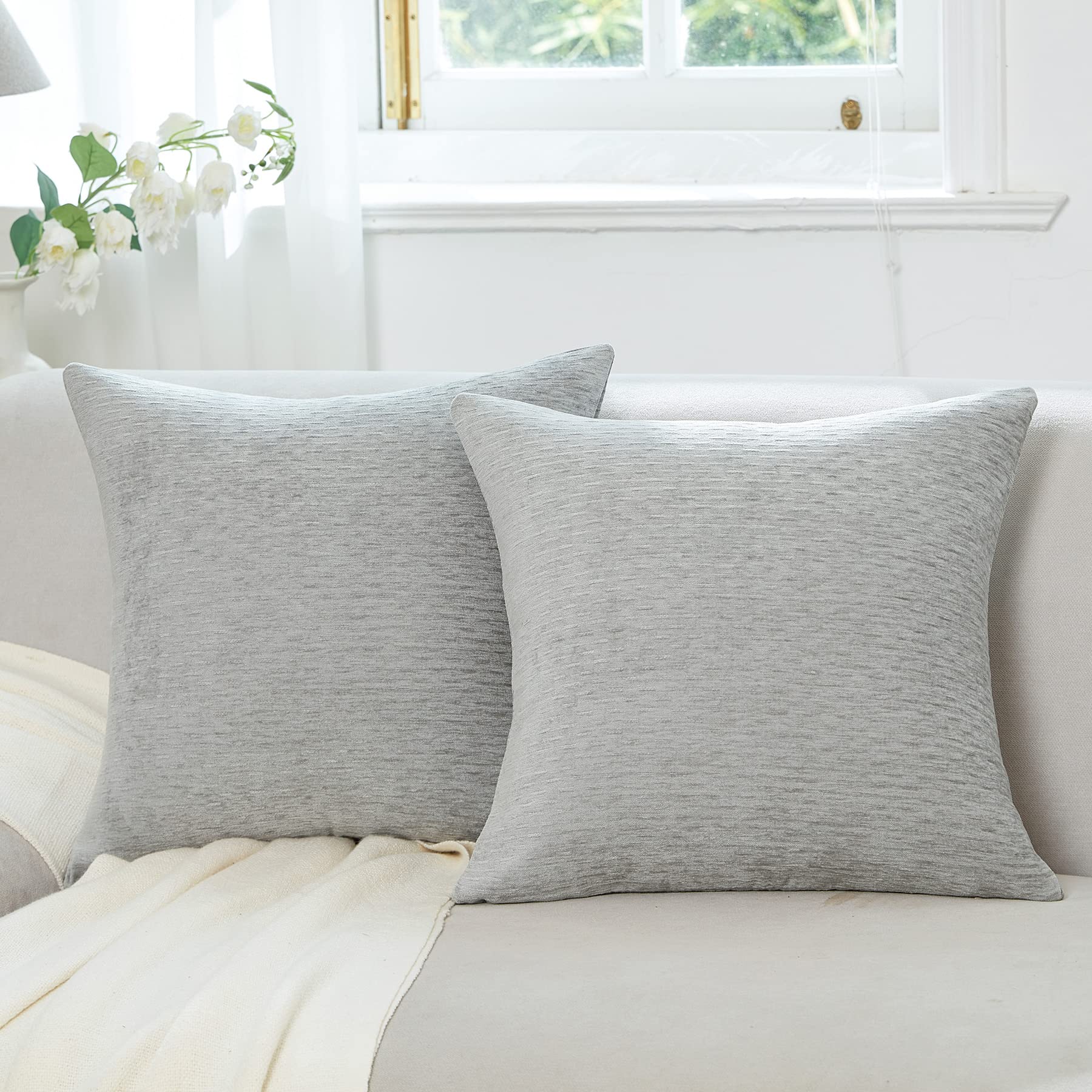 WLNUI Grey Pillow Covers 20x20 Inch Set of 2 - Decorative Square Throw Pillow Cases for Couch, Sofa & Bed - Farmhouse Home Decor Accent Cushions - Perfect for Living Room, Bedroom & Cozy Reading Nook