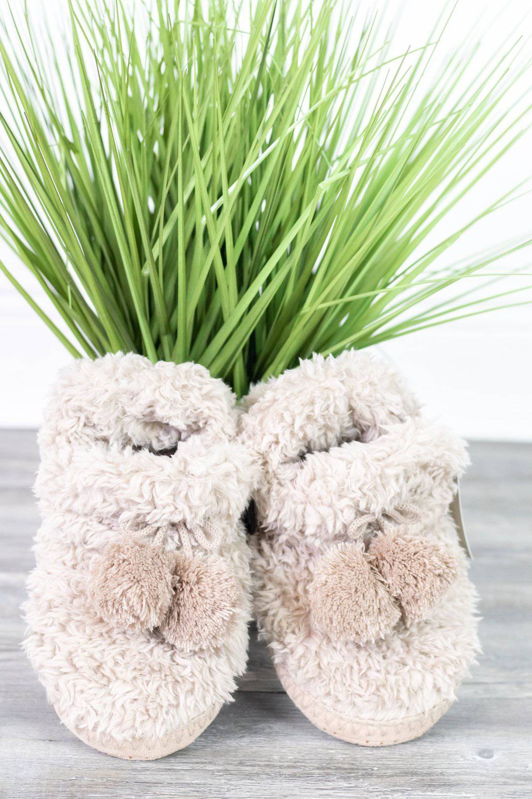 Cozy Taupe Faux Fur Slippers for Women - Soft Plush Indoor House Shoes for Winter Comfort & Relaxation at Home