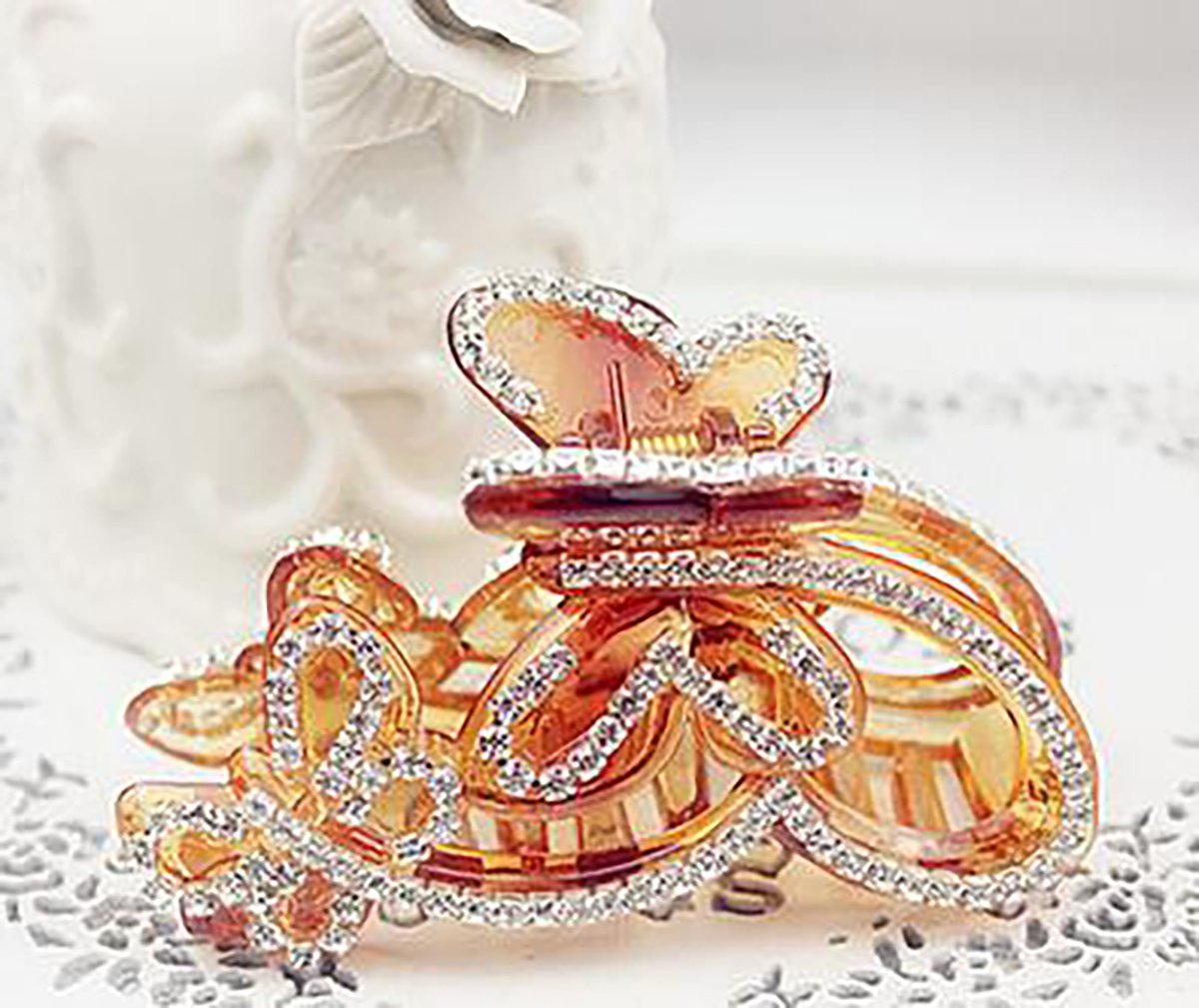 Exquisite Rhinestone Butterfly Hair Clip - Acrylic Jaw Clip for Women, Crystal Hair Claw Pin, Brown Hair Accessories | Perfect for Weddings, Parties & Everyday Style