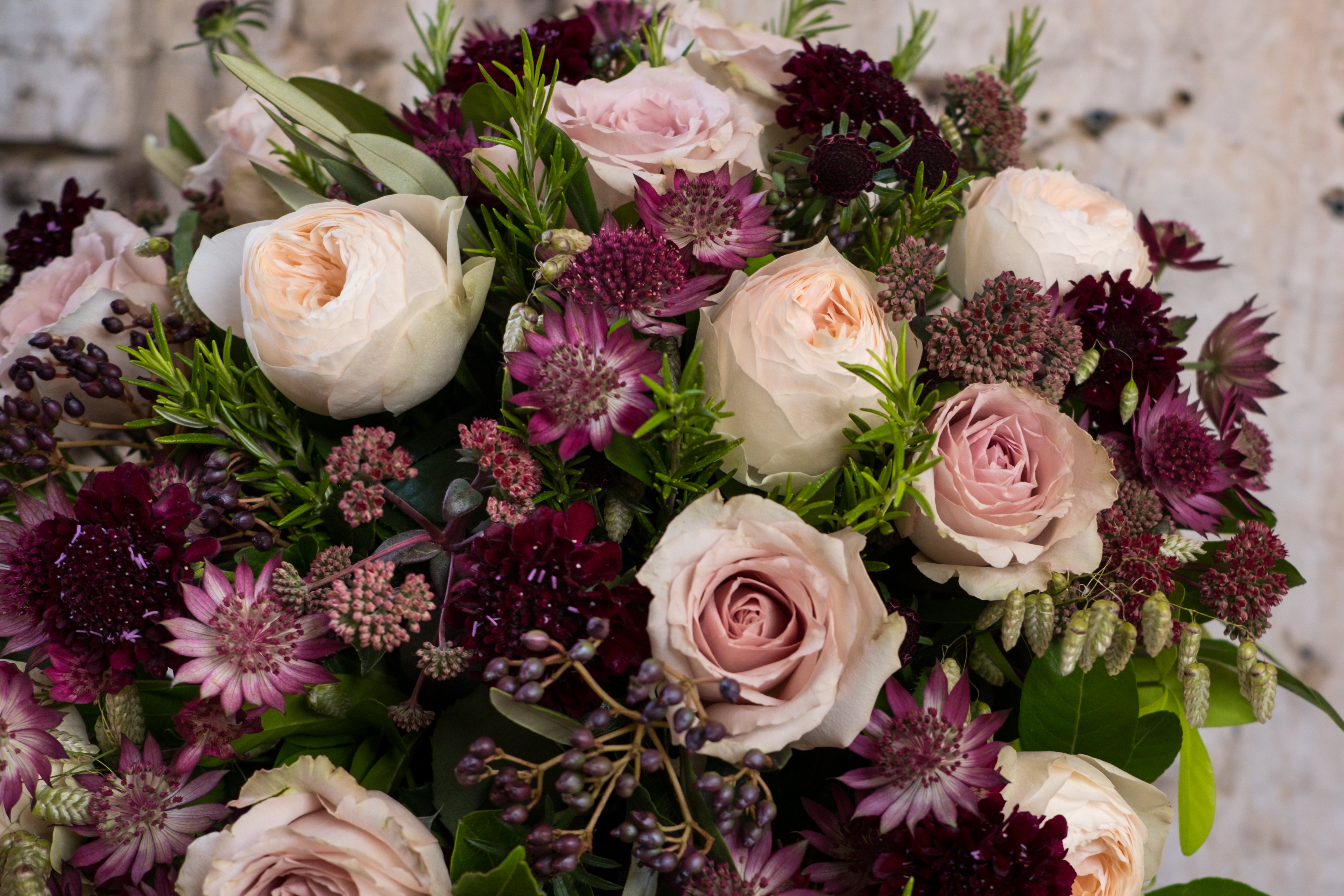 Gathered Roses - Artificial Silk Rose Flowers for Home Decor, Wedding Bouquets, and DIY Crafts | Perfect for Centerpieces, Table Arrangements, and Gift Wrapping