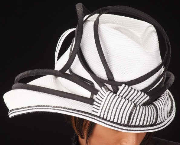 BW0768 White & Black Women's Straw Hat - Summer Beach Sun Hat for Ladies, Fashionable Wide Brim Hat for Outdoor, Garden, Travel, and Vacation