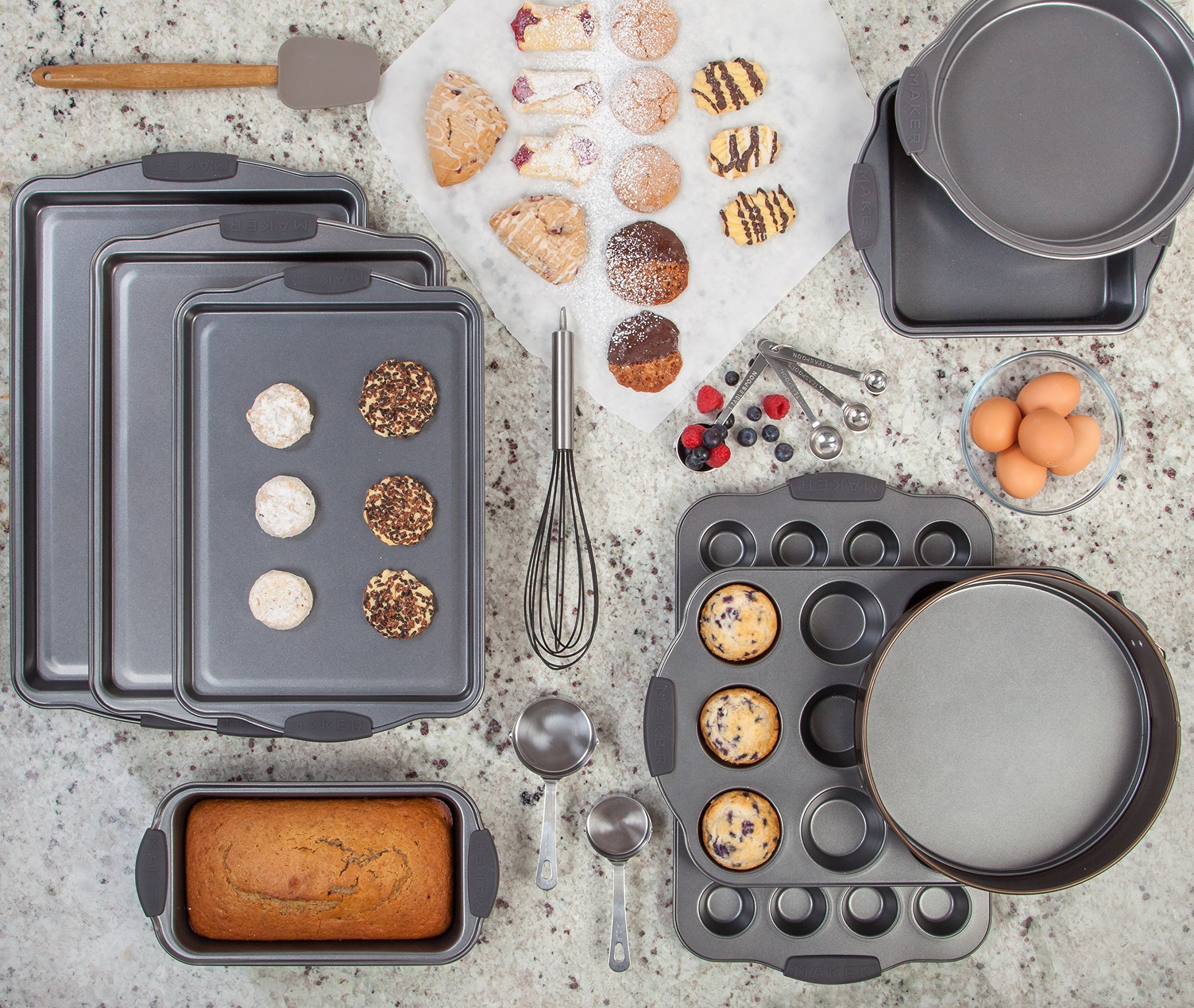 MAKER Homeware 12-Cup Standard Muffin Pan - Nonstick Baking Sheet for Cupcakes, Muffins & More - Perfect for Home Baking, Parties & Holiday Treats