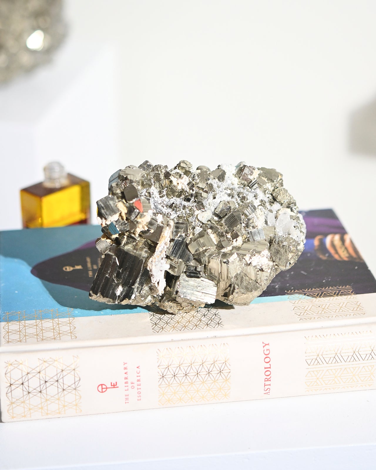 Natural Pyrite Crystal Cluster - 4.3lbs Raw Mineral Specimen for Home Decor, Feng Shui & Crystal Healing | Perfect for Meditation, Office Display & Gift Giving