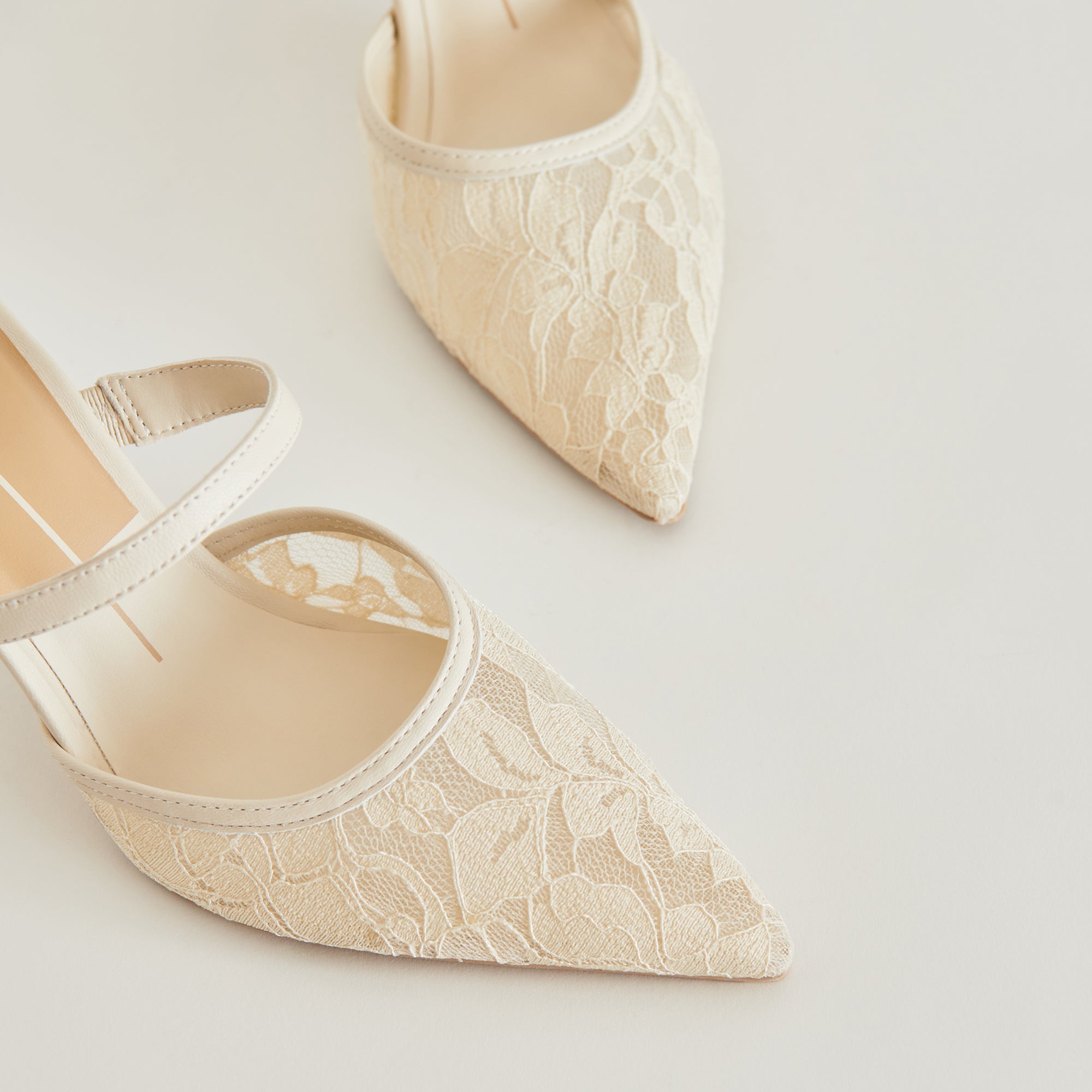 KATIK Women's White Floral Lace High Heels - Elegant Wedding Shoes for Brides, Prom, Party & Special Occasions