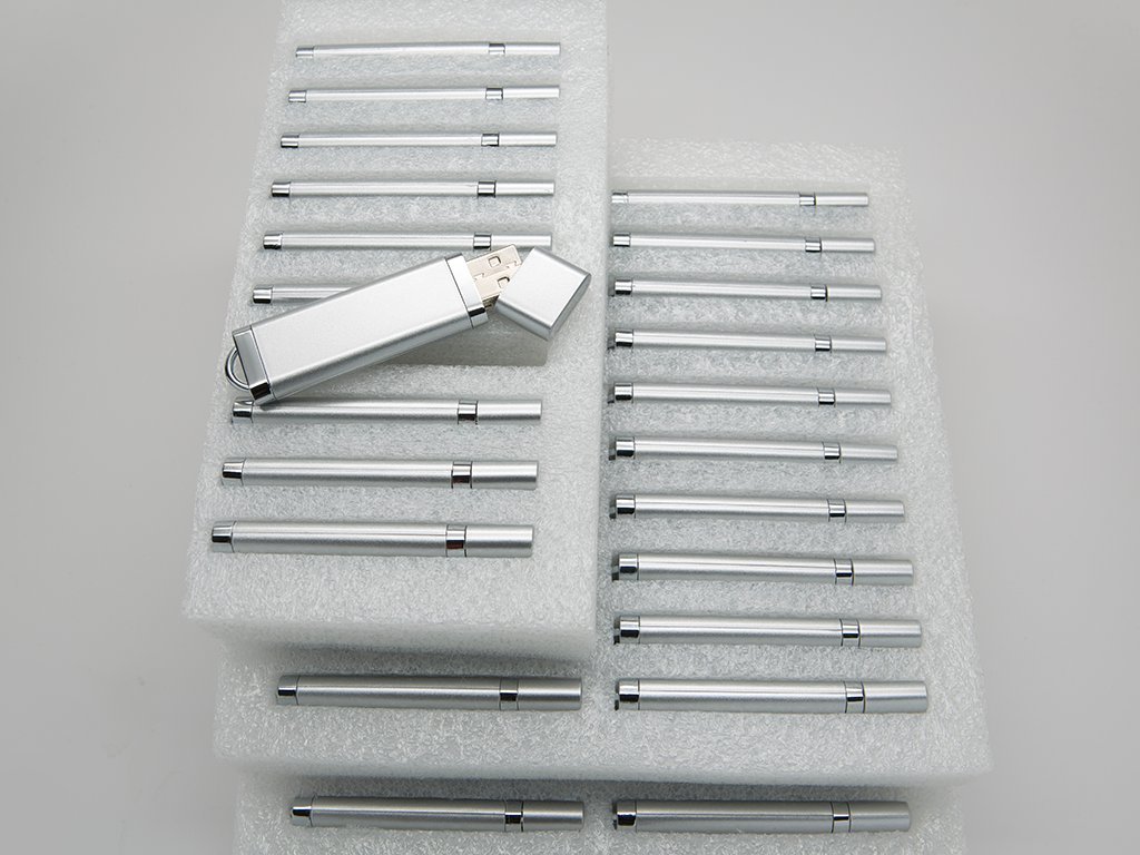 50 Pack 8GB USB Flash Drives - Bulk White USB 2.0 Memory Sticks with Snap Cap Design - Perfect for School, Office, Business Storage & Data Transfer