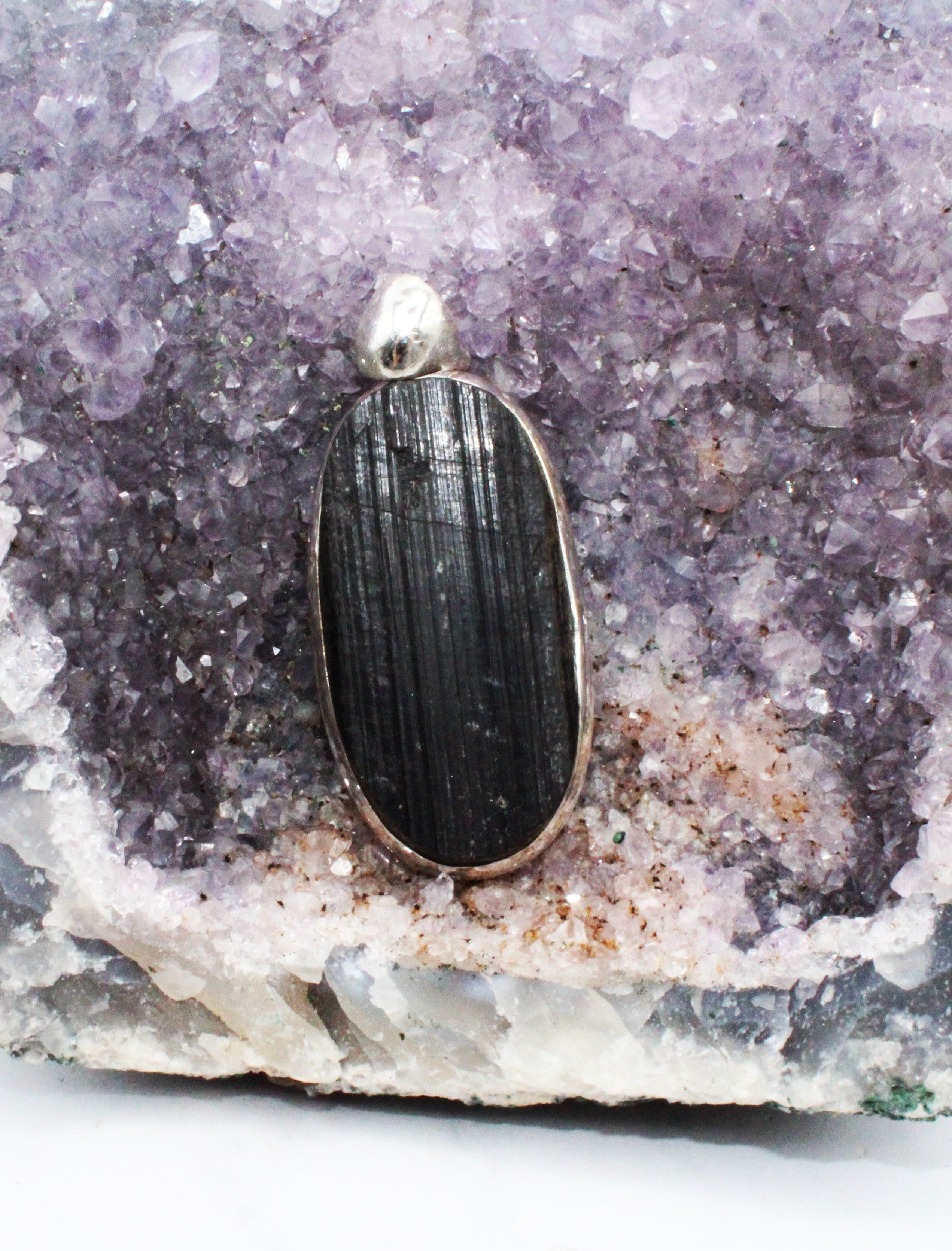 Black Tourmaline Pendant Necklace in Sterling Silver 925 - Protection Jewelry for Women & Men, Perfect for Meditation, Energy Healing & Everyday Wear
